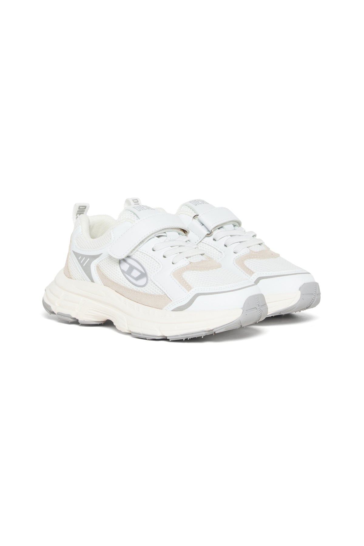 Sneakers with logo
