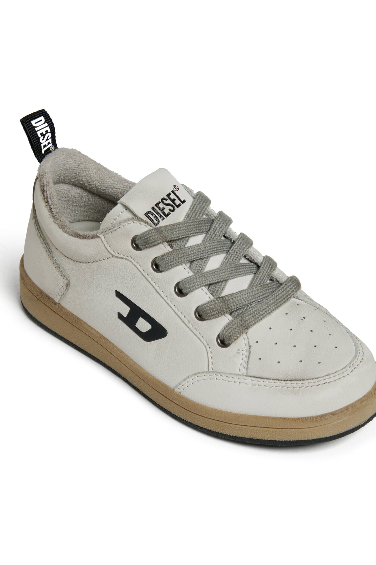 Sneakers with logo
