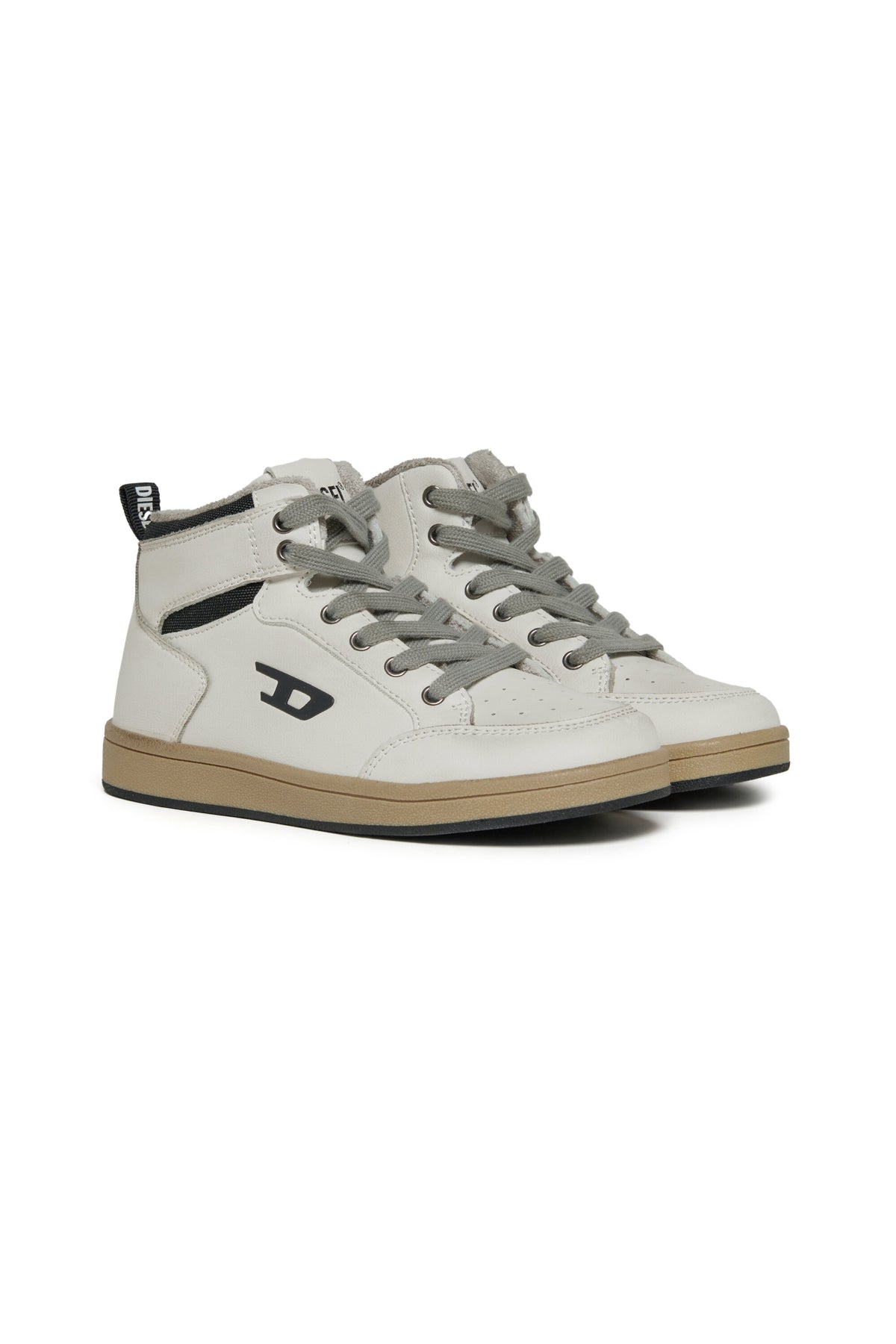 Sneakers with logo