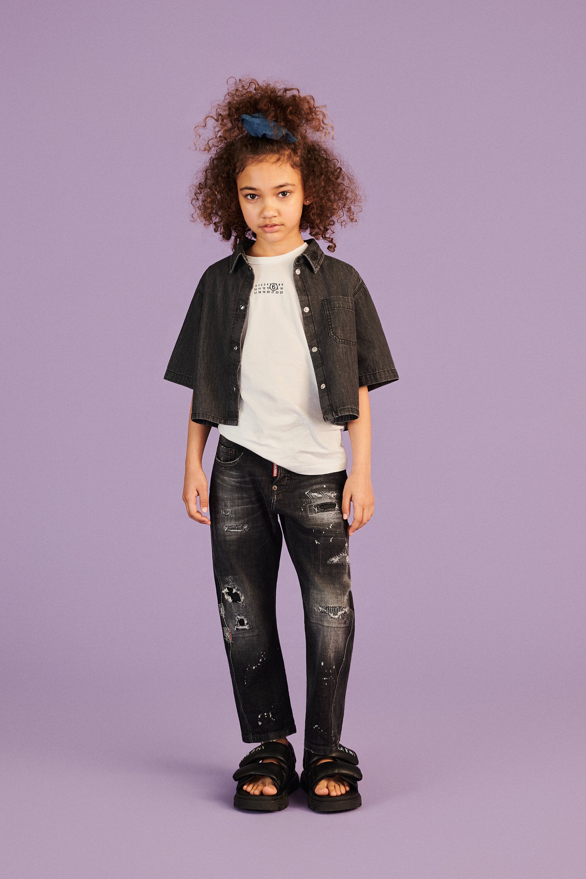 Regular jeans in black wash with a used effect