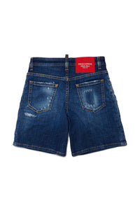 Pantalones cortos en denim azul degradado con rotos