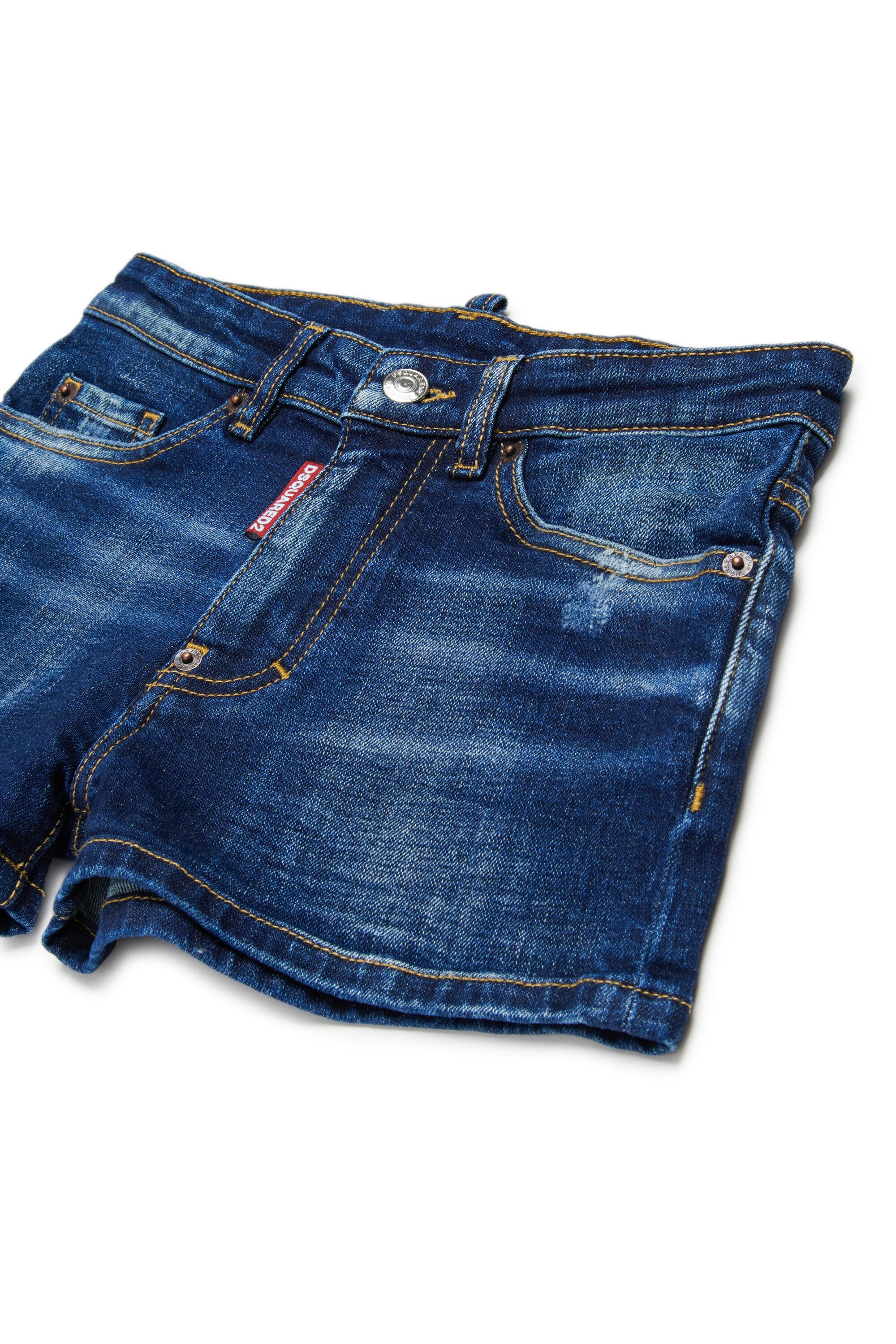 Shorts vaqueros en denim azul oscuro