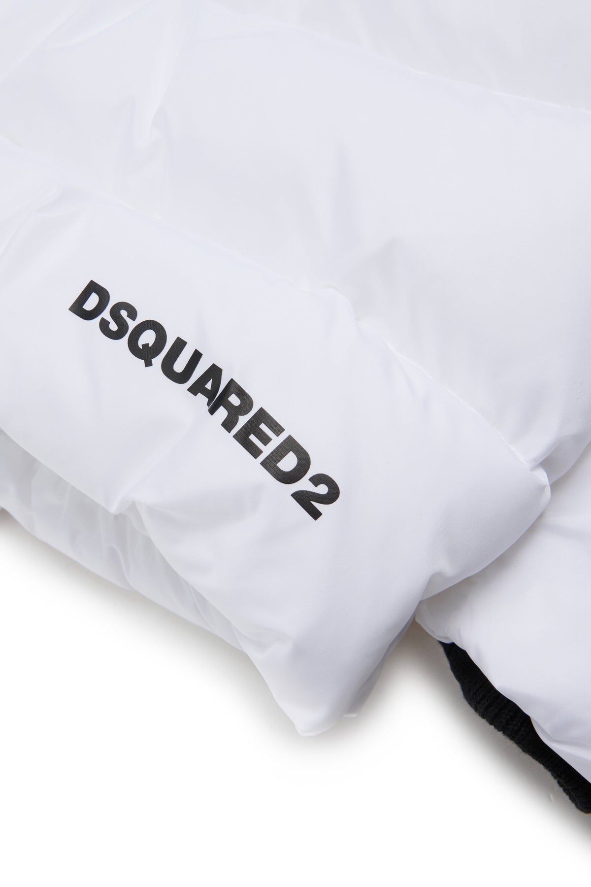 Chaqueta corta acolchada con capucha y logotipo DSQUARED2