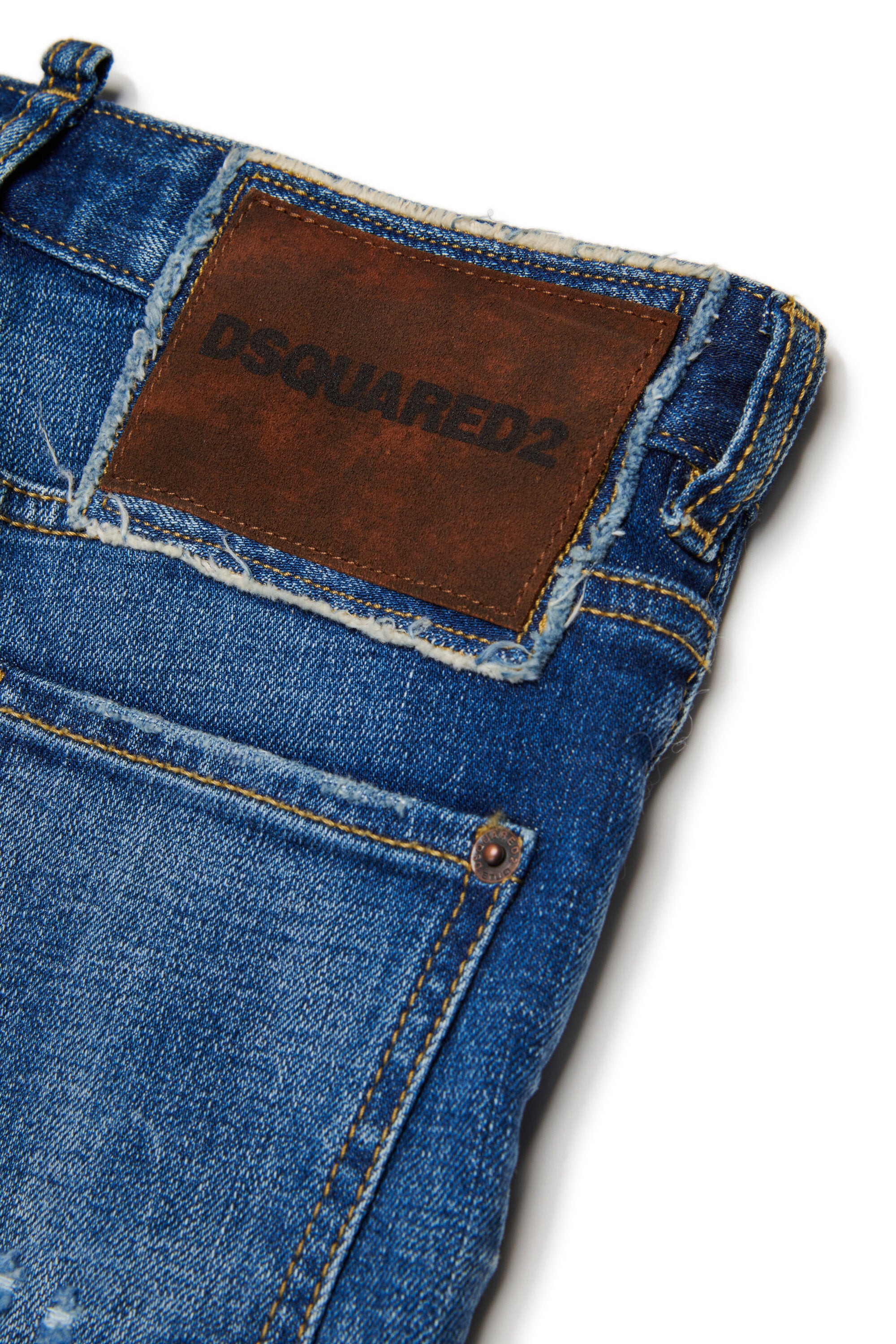 Vaqueros slim azul medio con rozaduras - 642 Jean