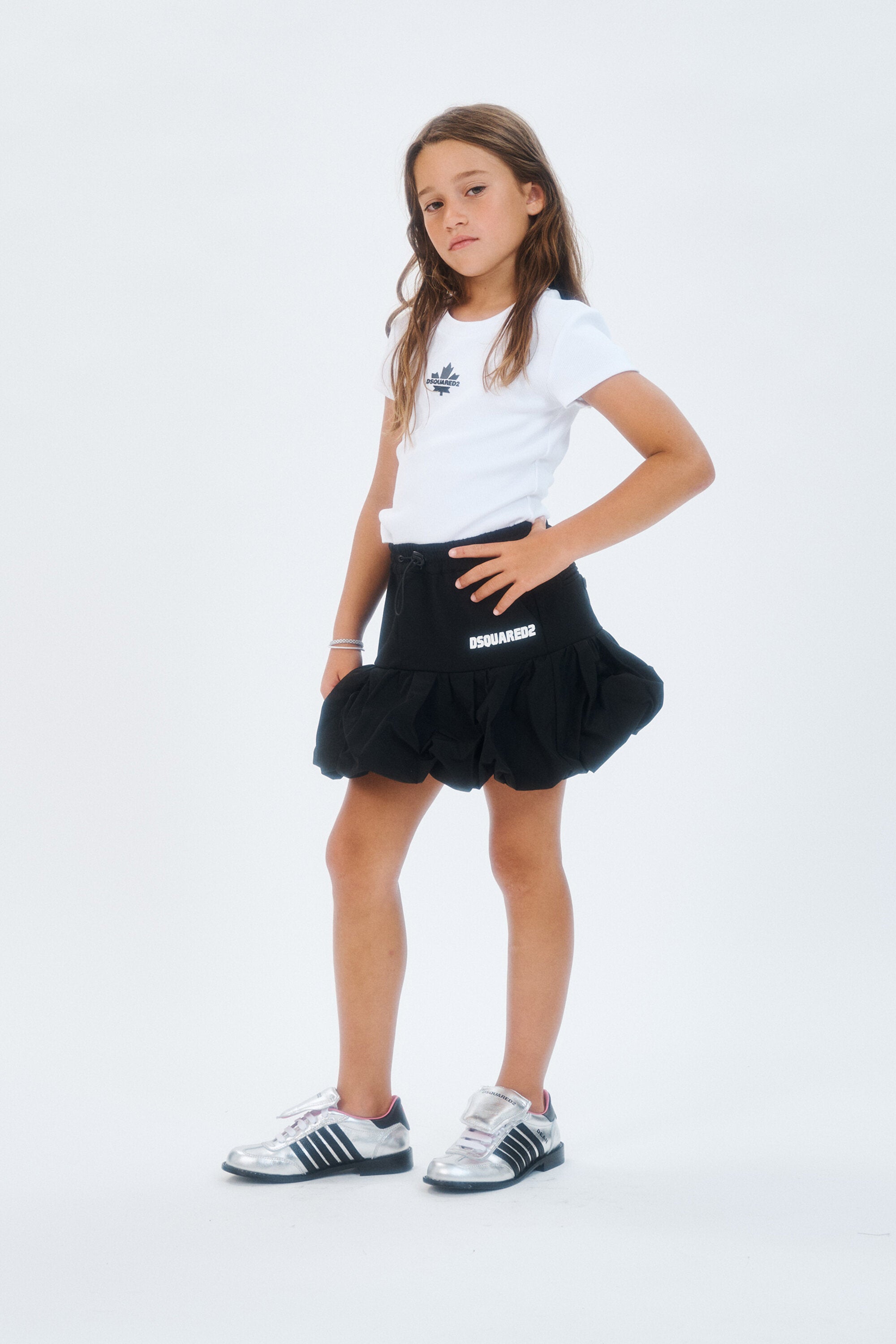 Falda corta con logo