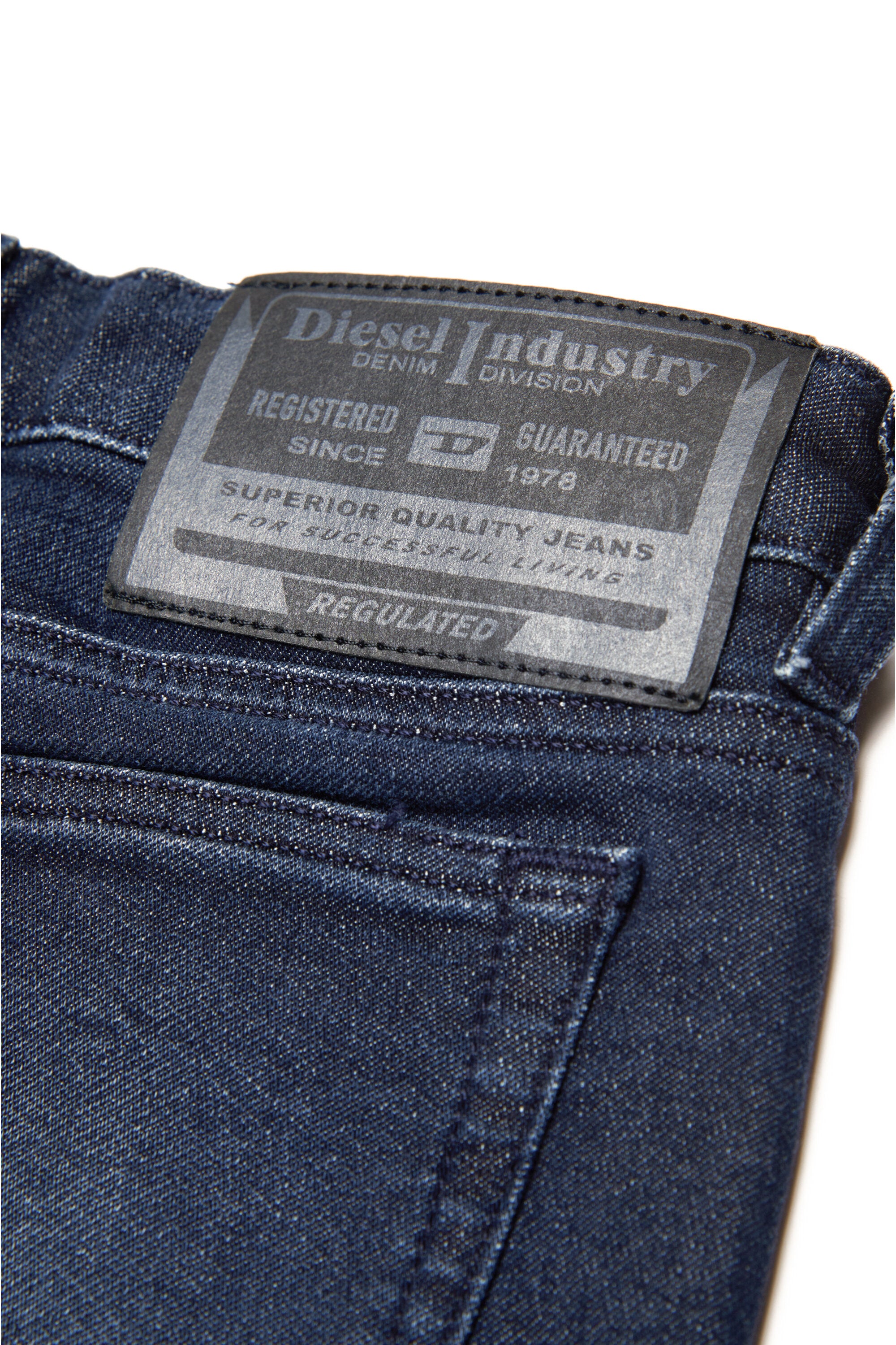 JoggJeans® bootcut oscuros - 1969 D-Ebbey