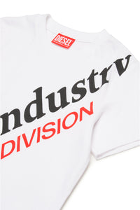 Camiseta con maxi logo