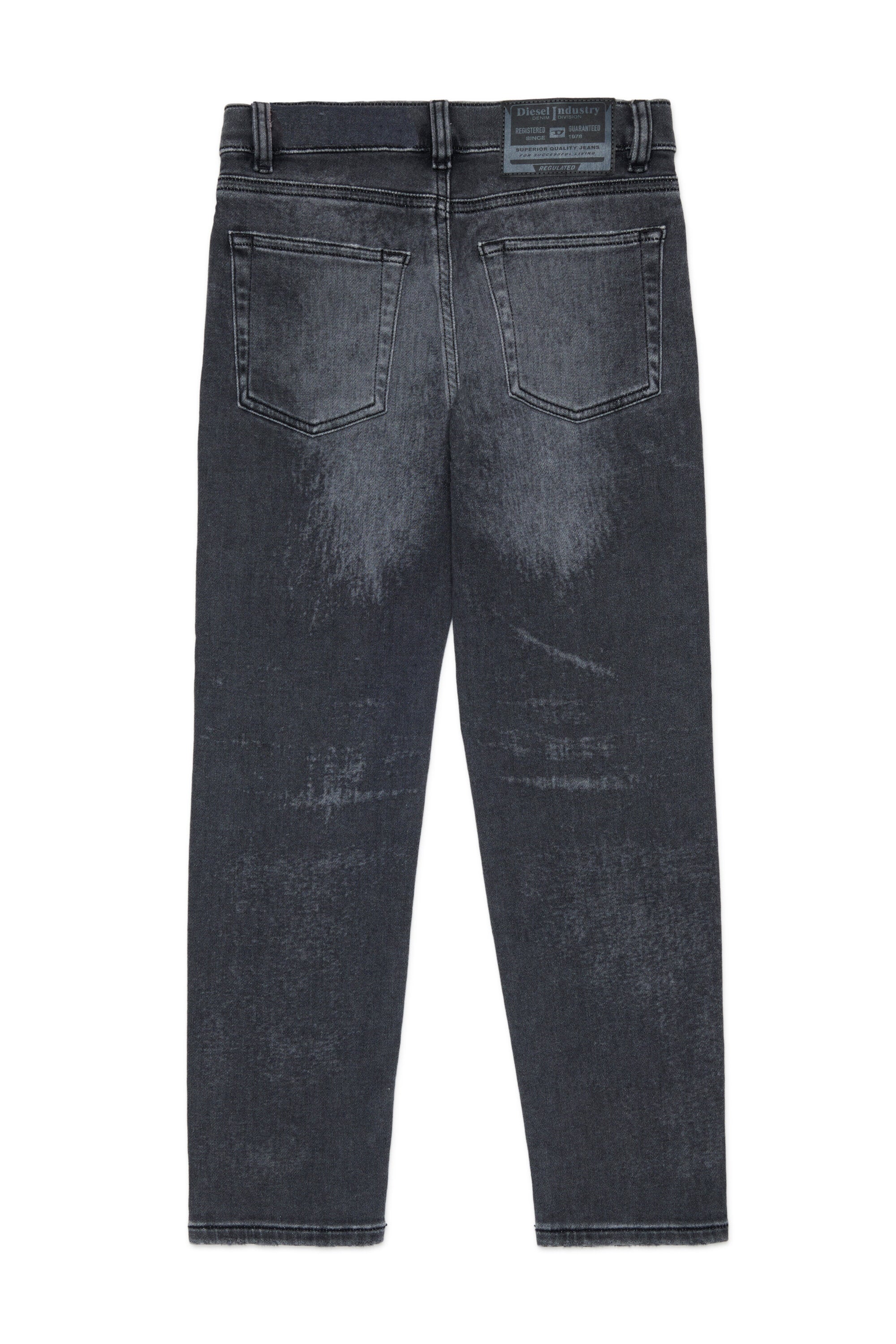 JoggJeans® corte regula lavado negro - 2010