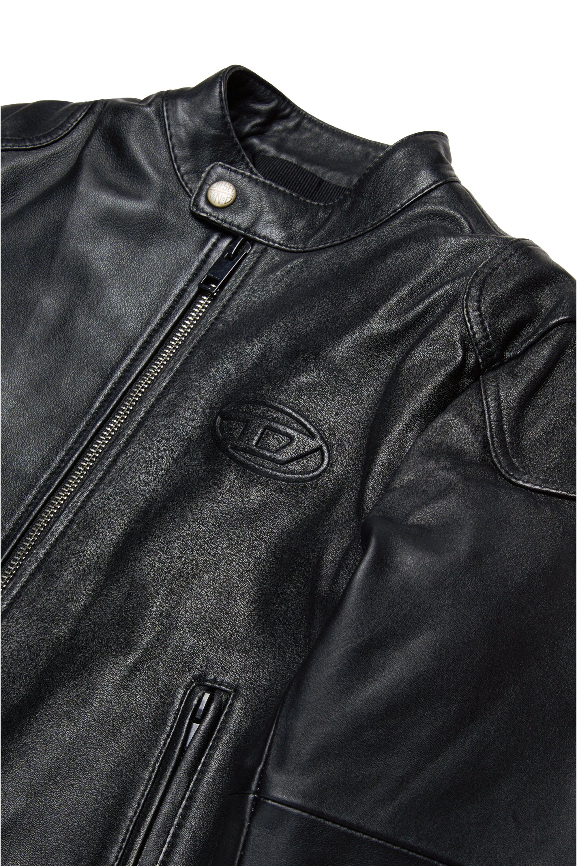 Cazadora biker de cuero con logo oval D