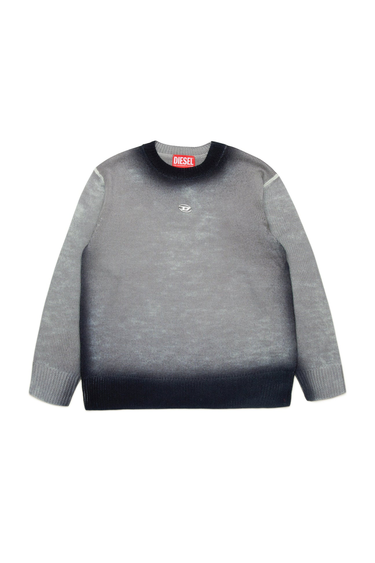 Wool pullover with sprayed finish 