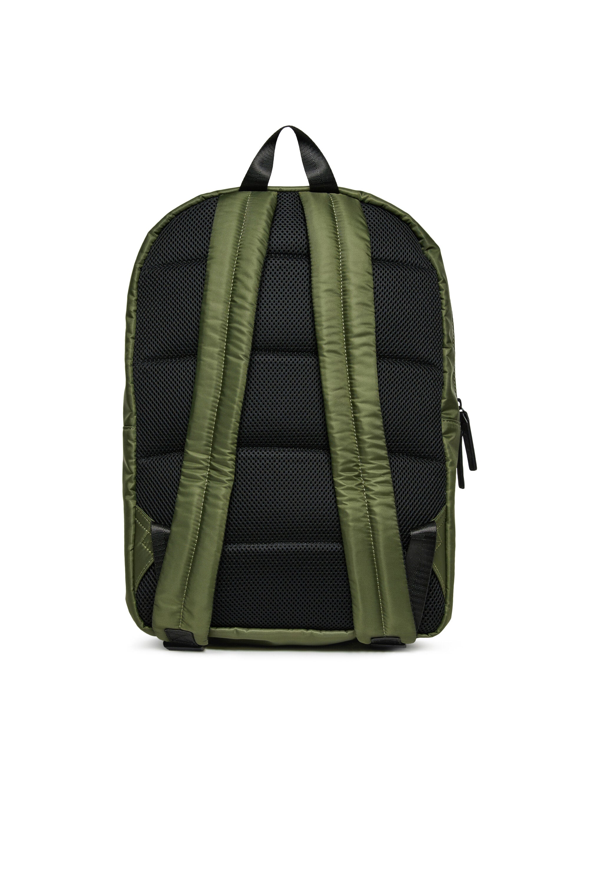 Mochila con marca Oval Diesel