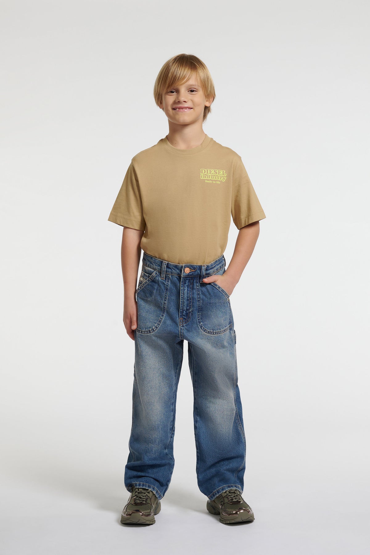 Relaxed fit jeans in medium blue wash - D-Bart