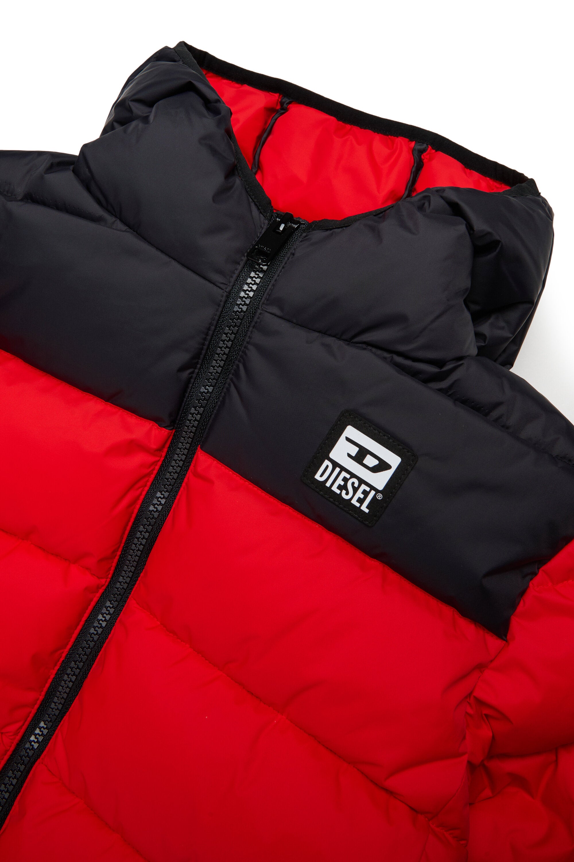 Chaqueta acolchada con logotipo