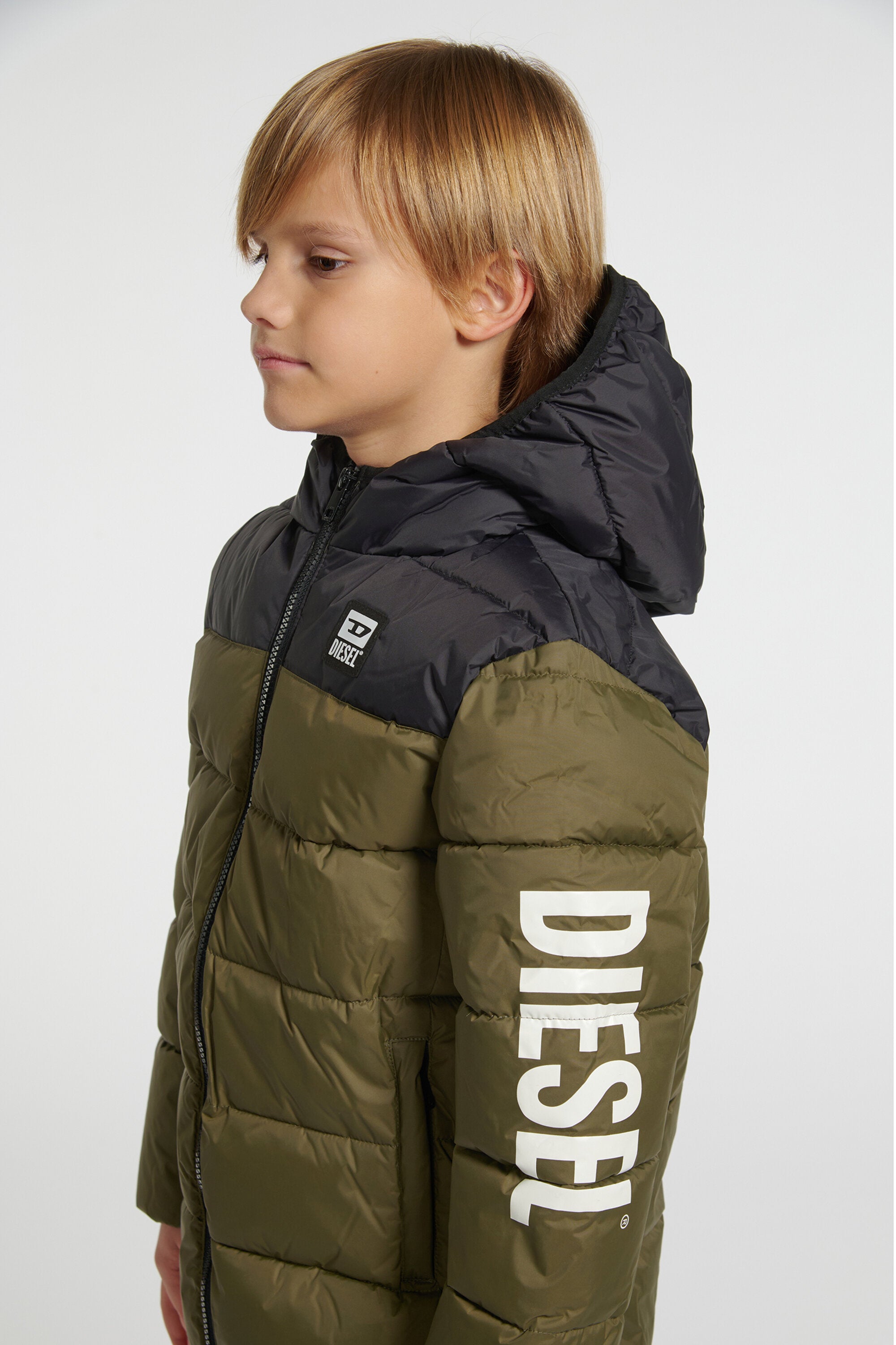 Padded jacket with logo
