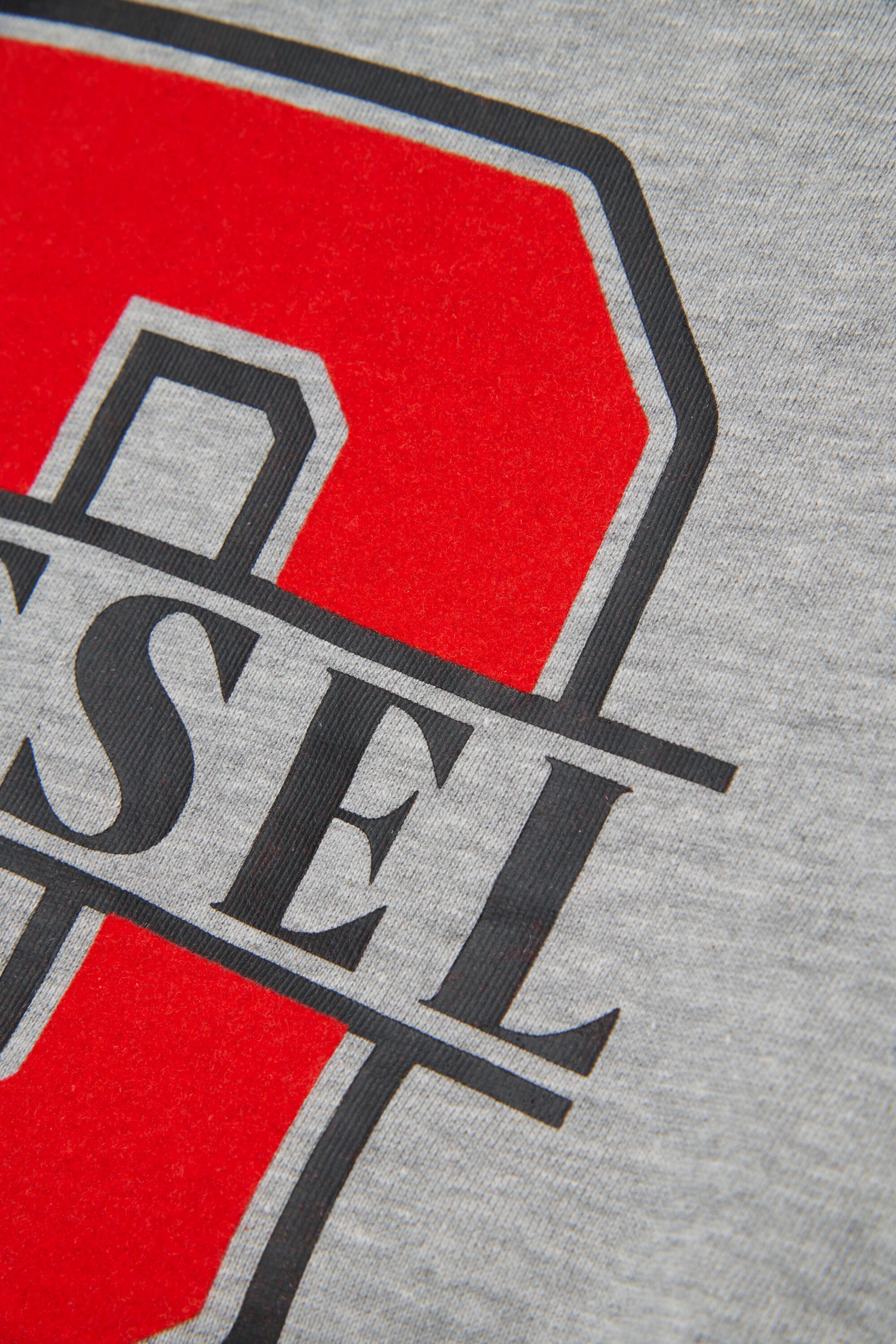 Sudadera con logotipo D