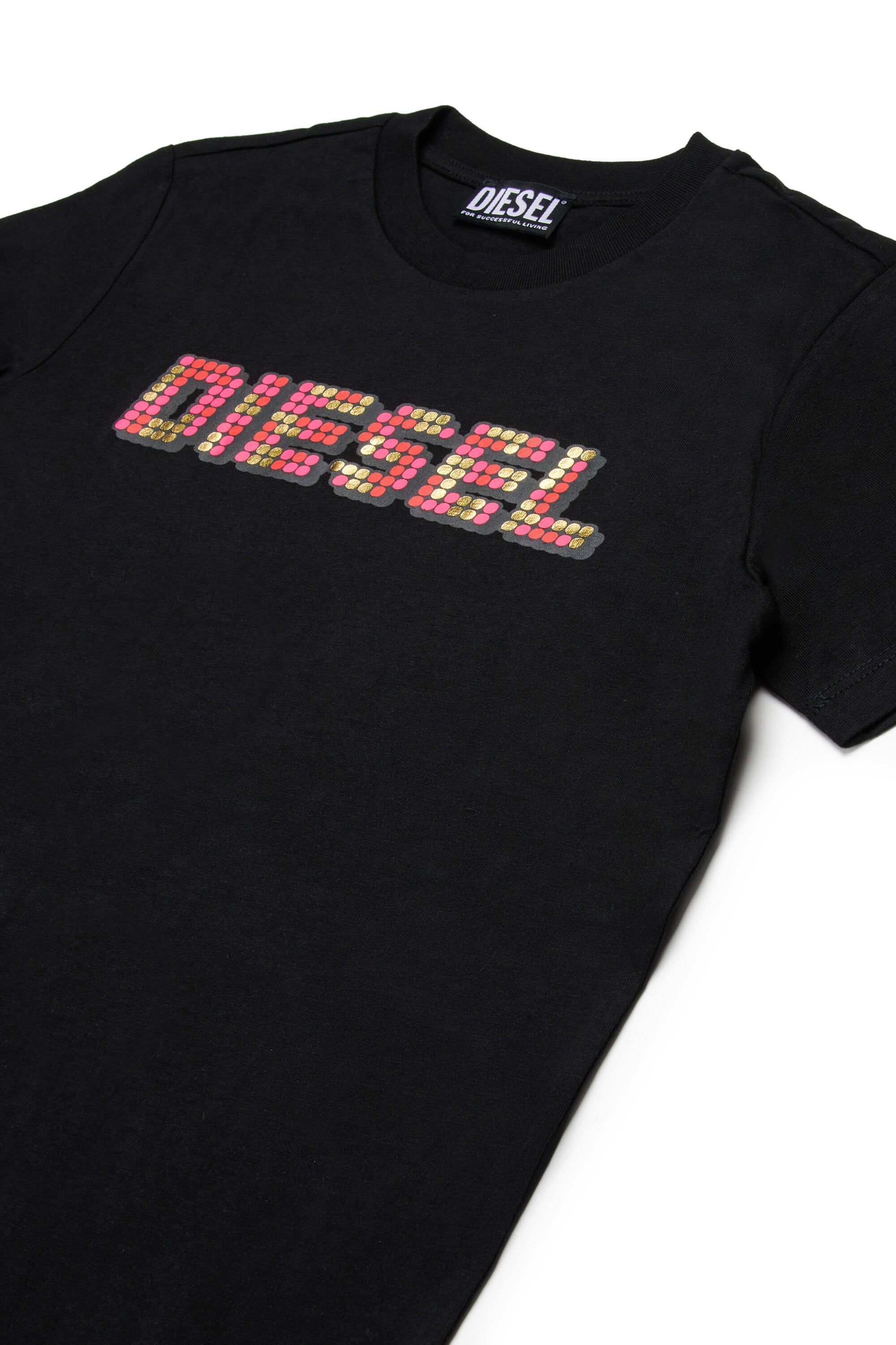 Camiseta con logotipo multicolor