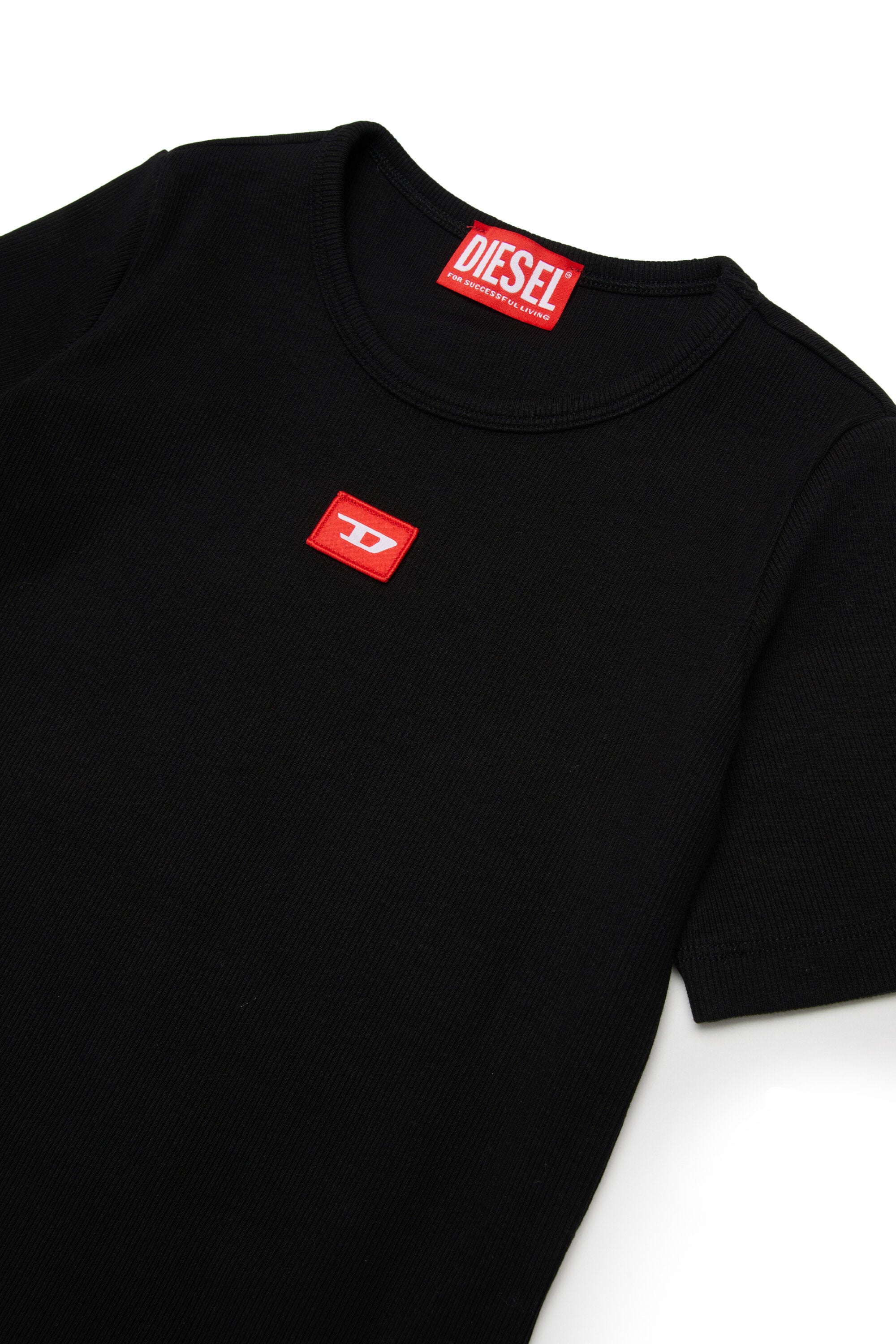 Vestido largo con parche D y lavado oscuro