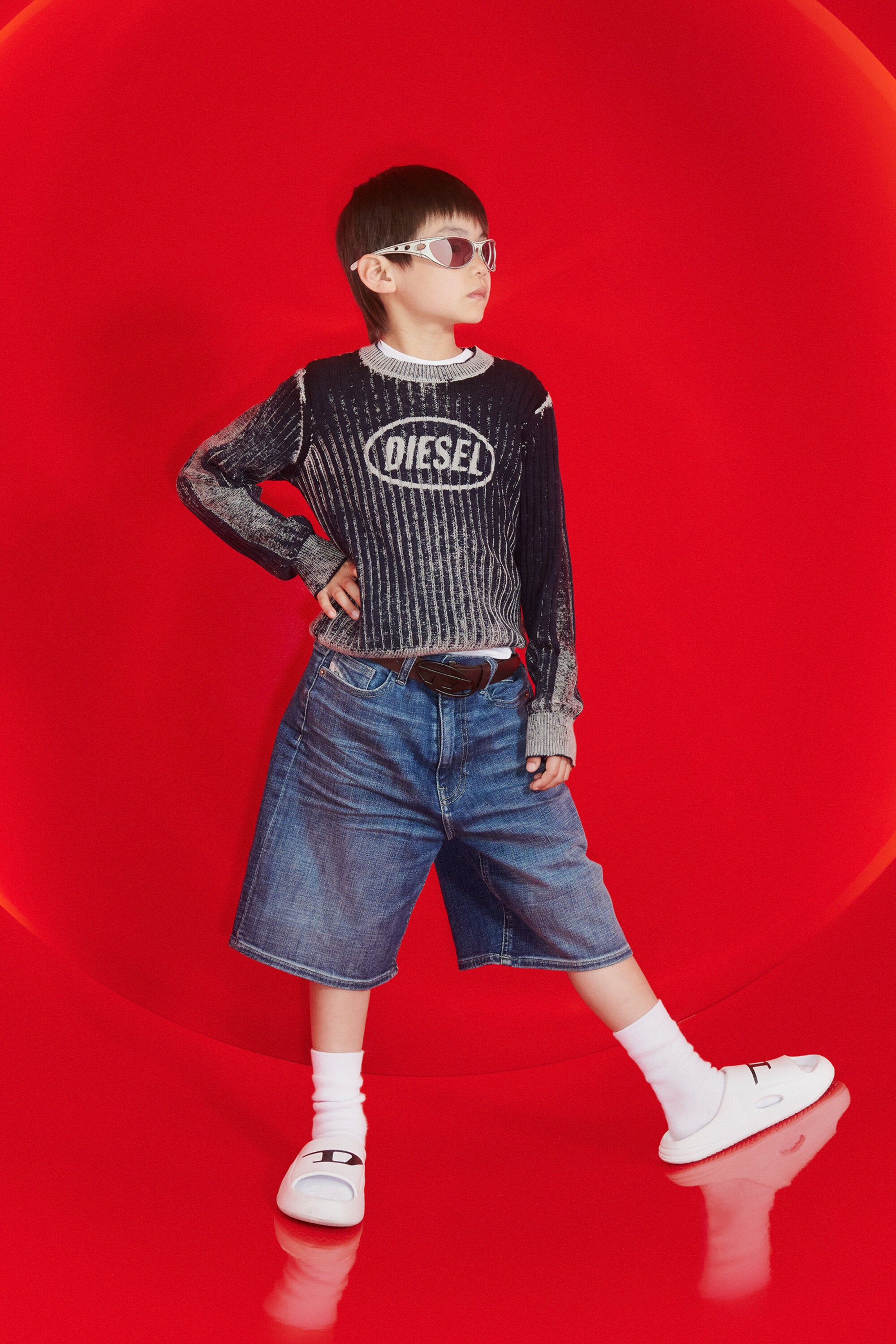 Jersey de punto canalé con cuello redondo y logo