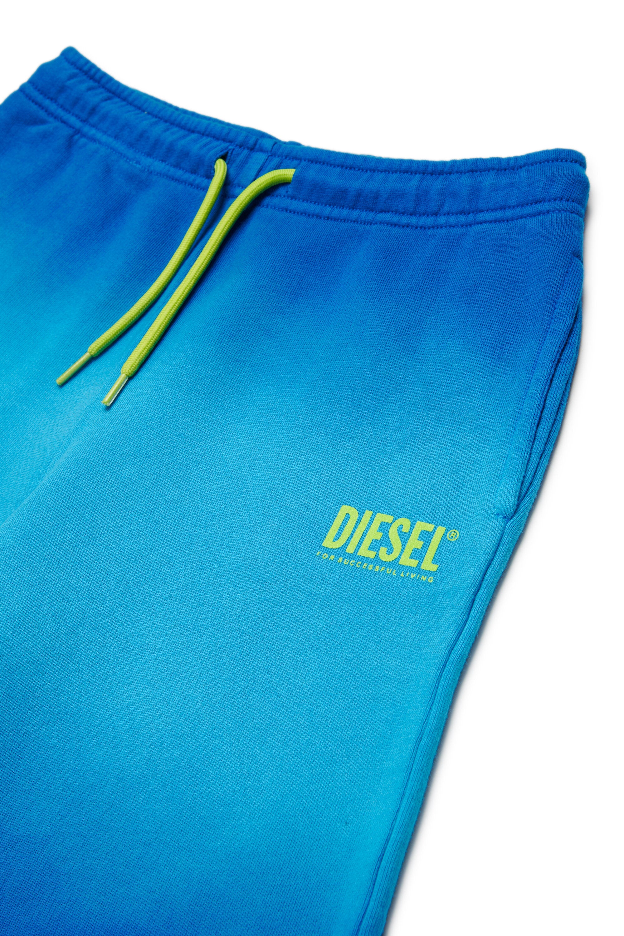 Fleece shorts with logo