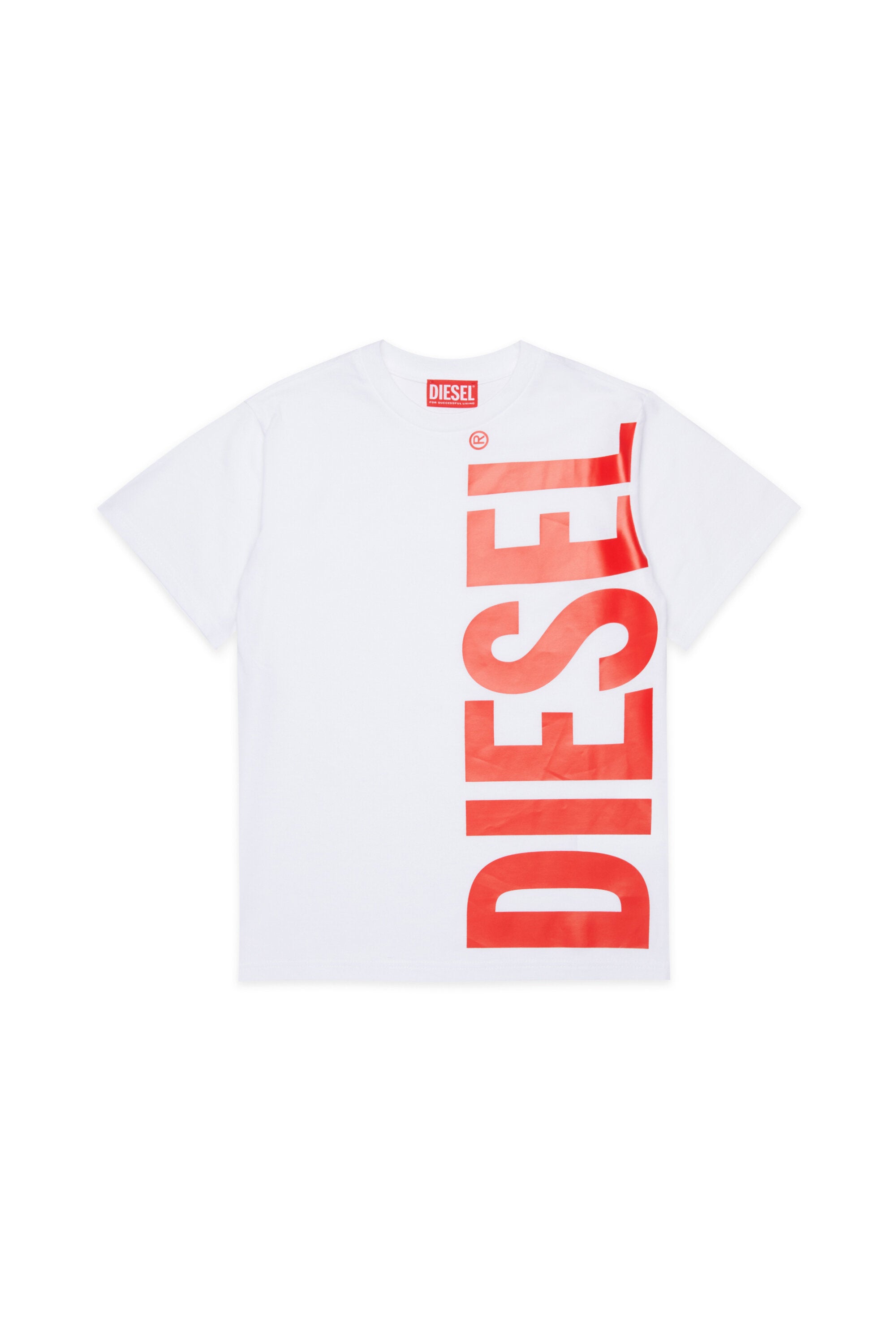 Camiseta con logotipo vertical