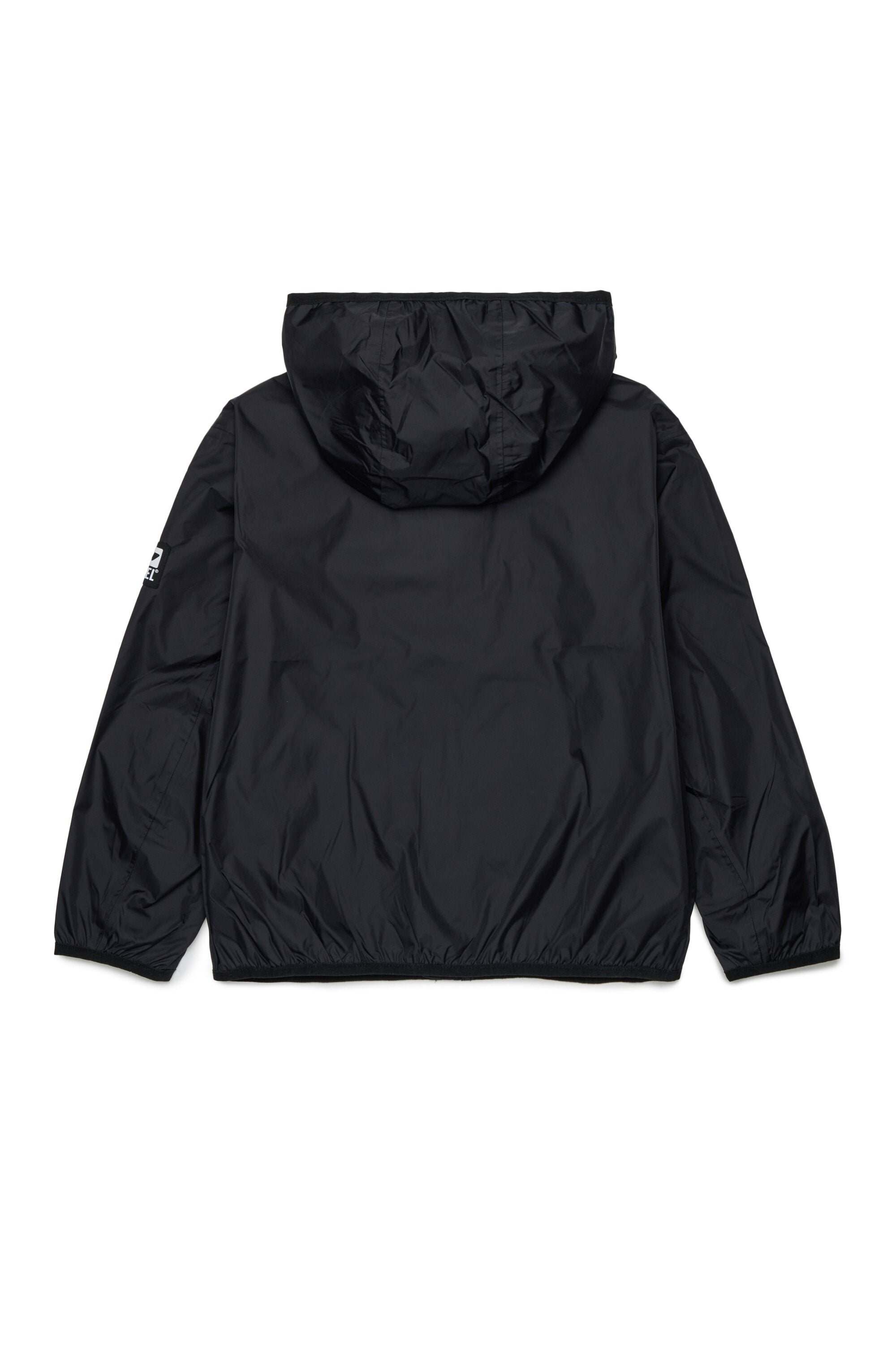 Chaqueta cortavientos con logo estampado