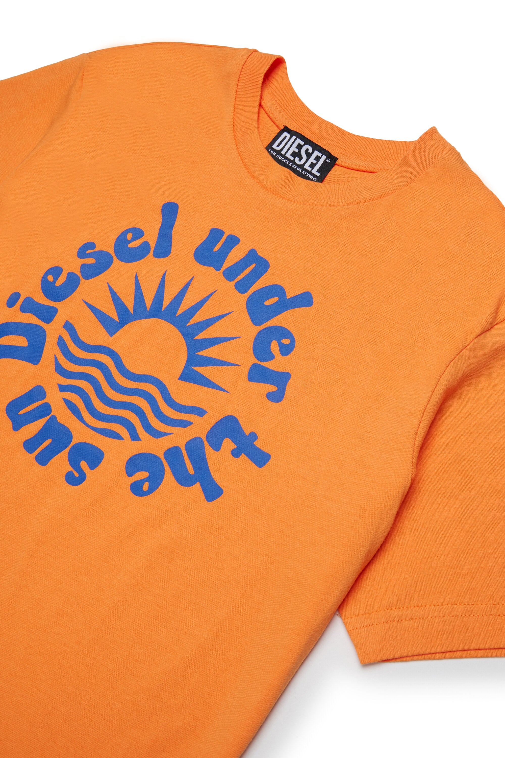 Camiseta con logo en el pecho