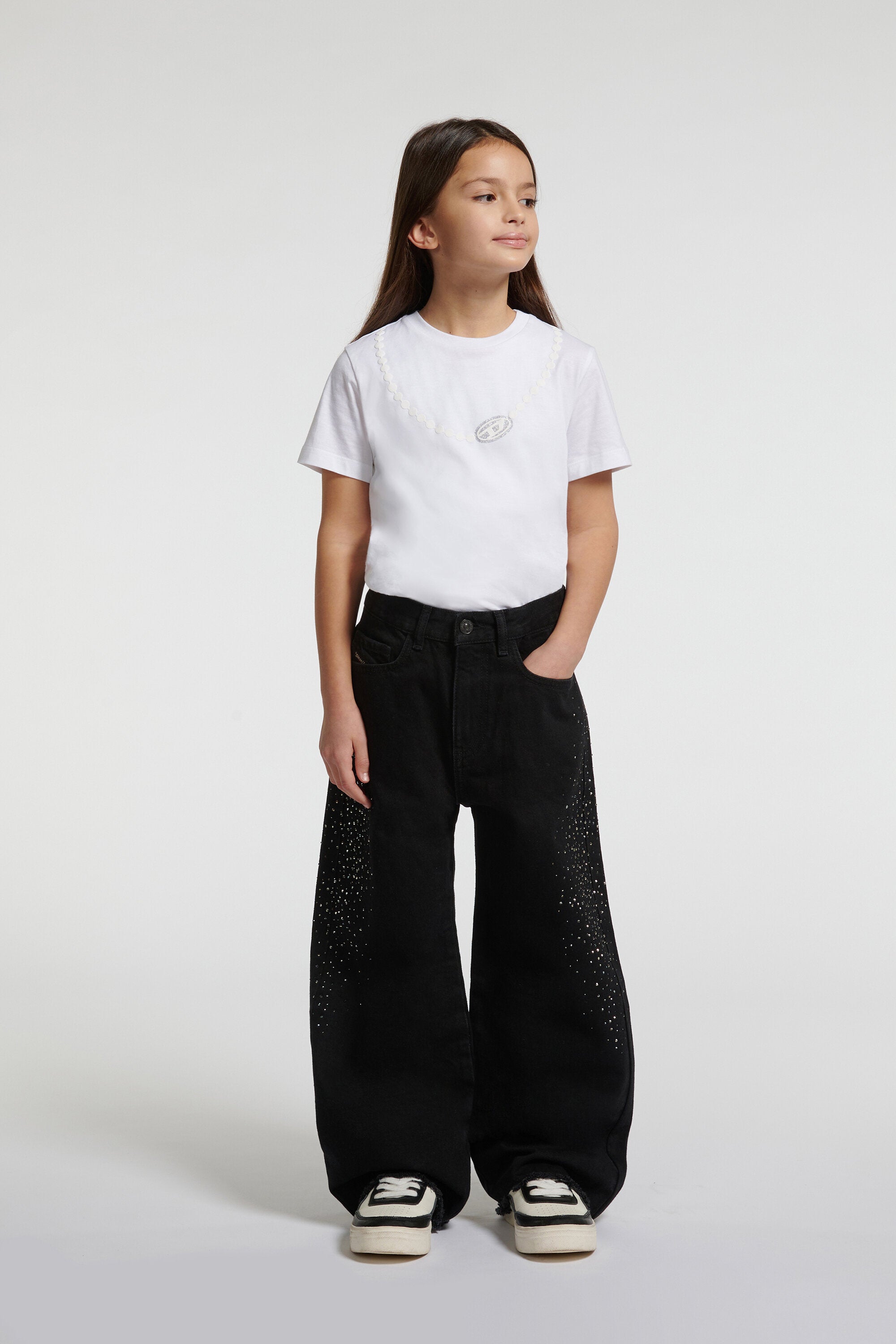 Jeans corte relajado con detalles aplicados - D-Argjx