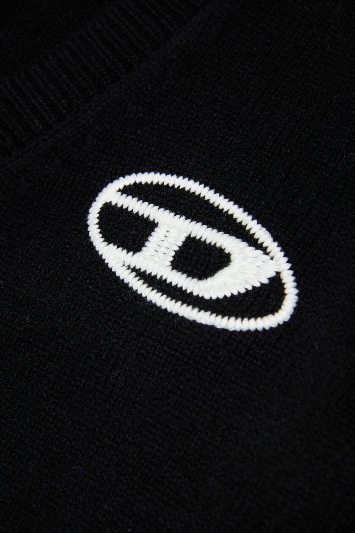 Knitted cardigan with logo