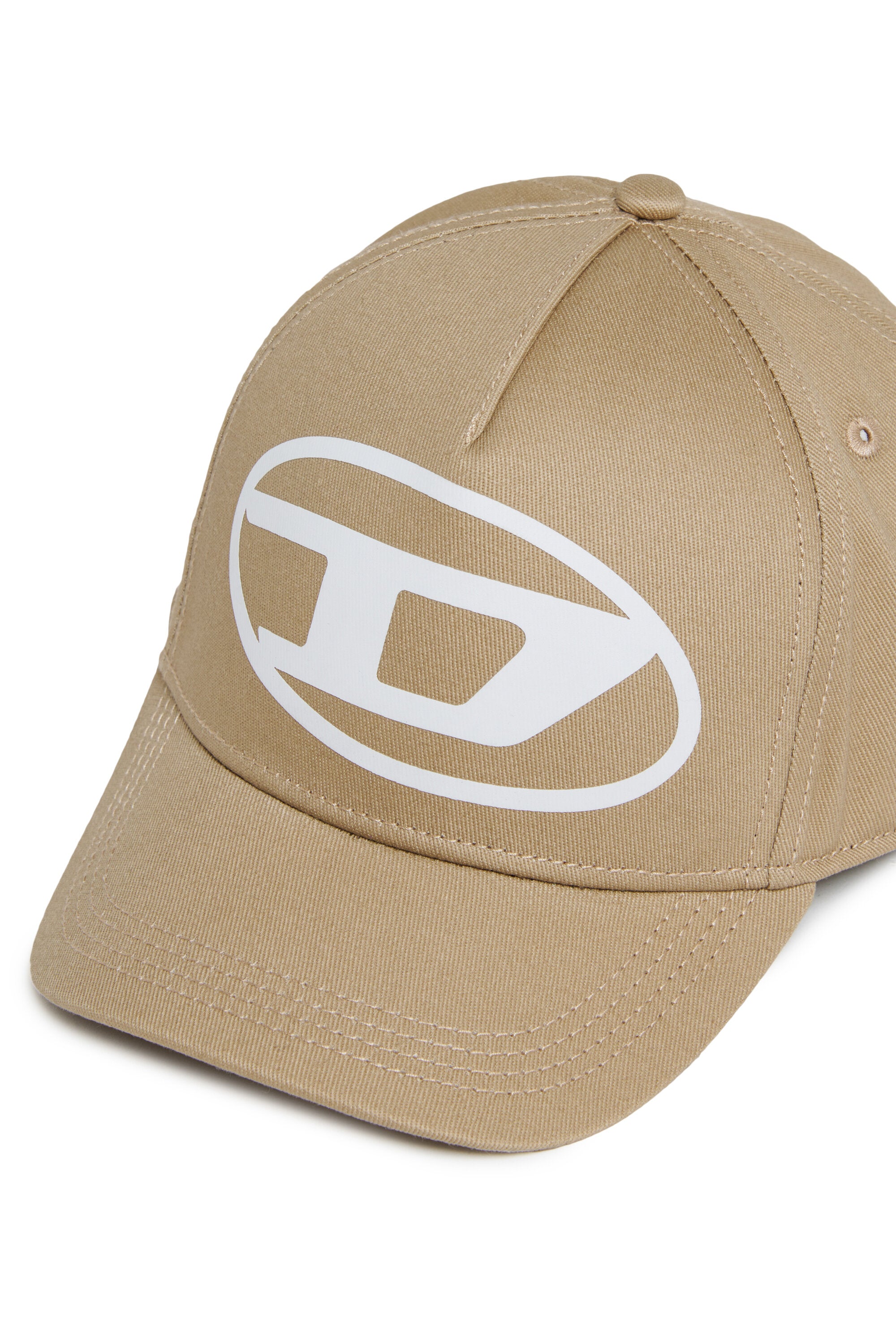 Baseball cap with logo