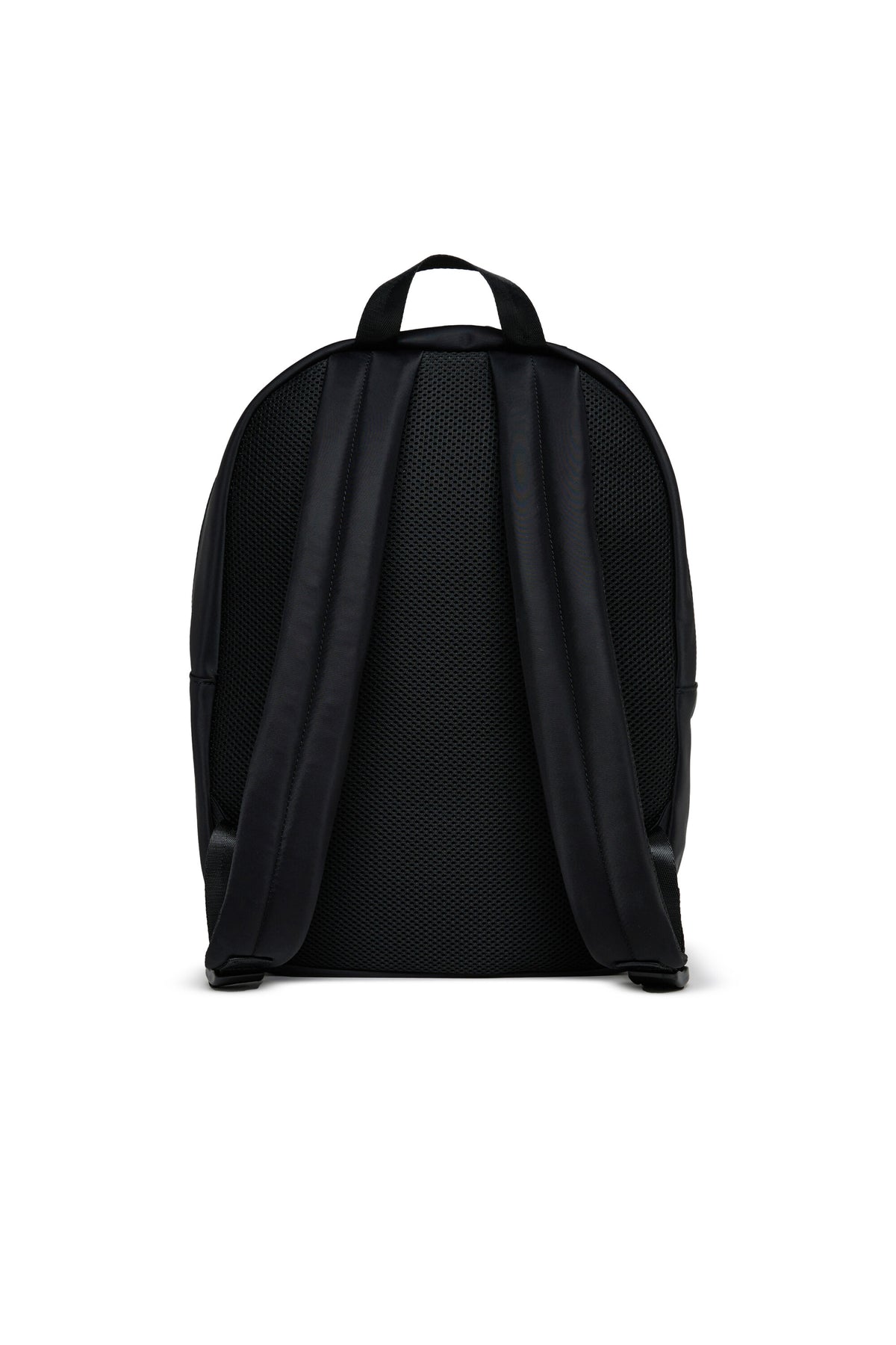Mochila con logo en la parte frontal