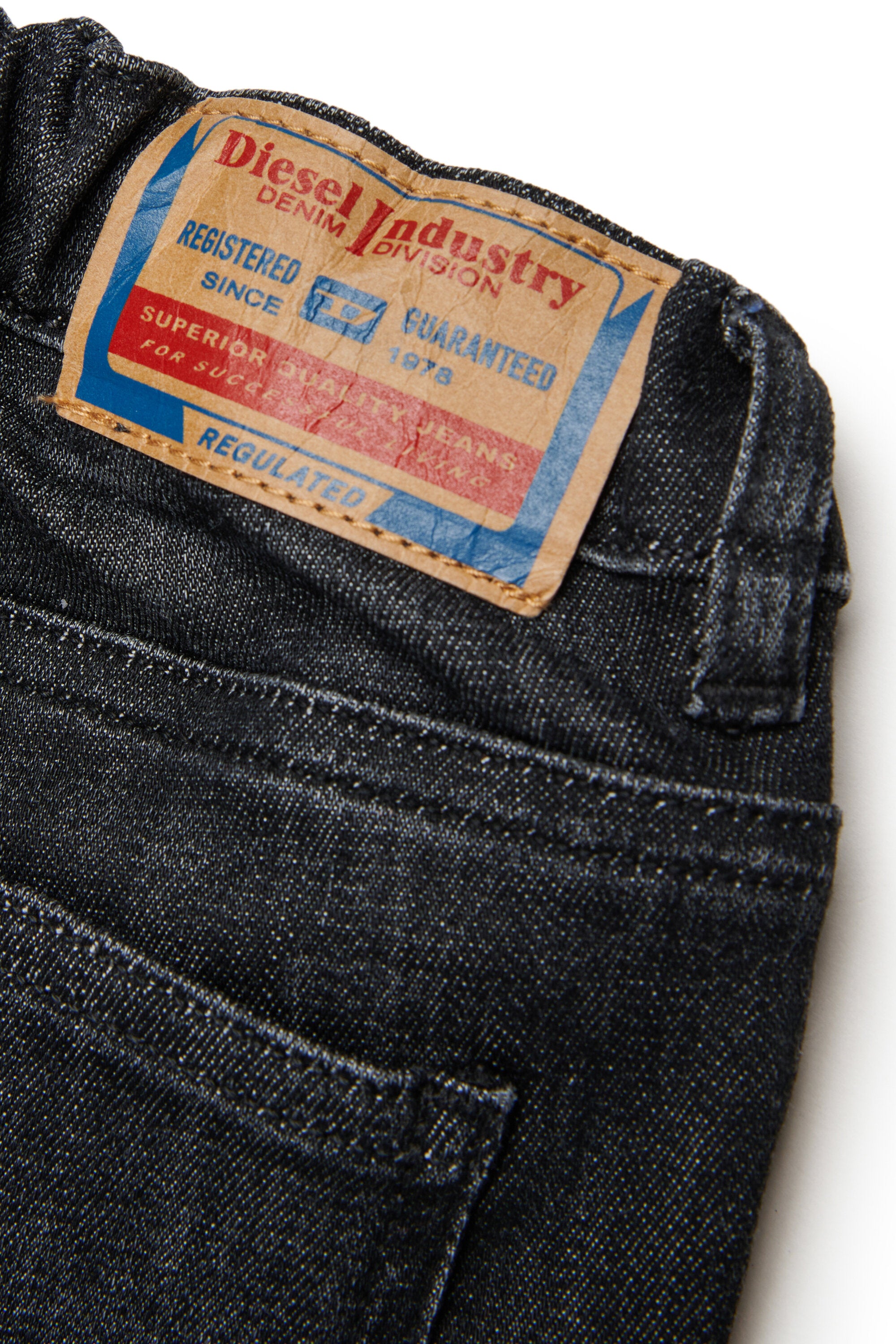 Jeans regular fit lavado oscuro - D-Gale