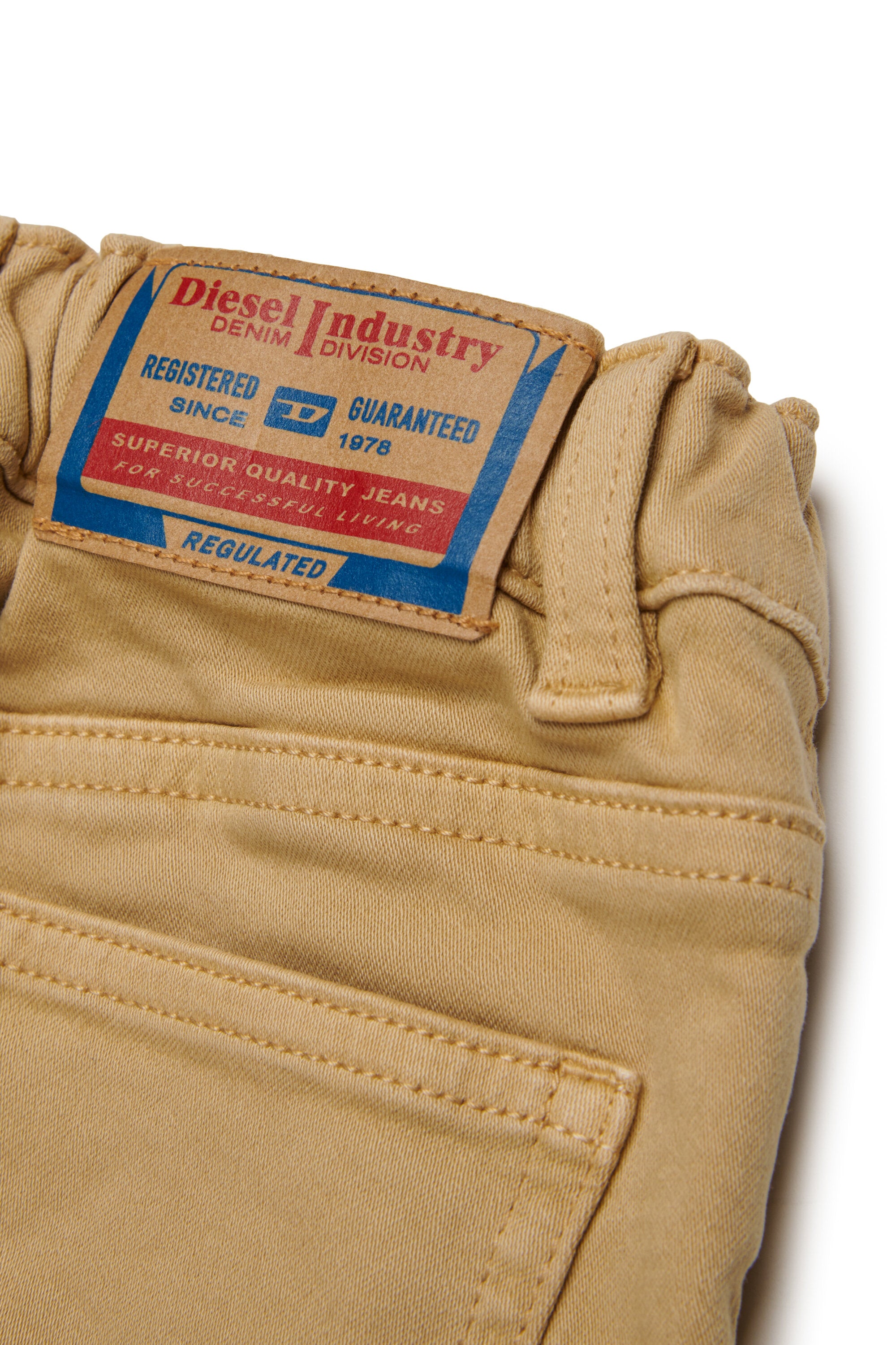 JoggJeans® regular de colores - D-Gale-B