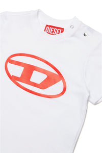 Camiseta con logo oval D