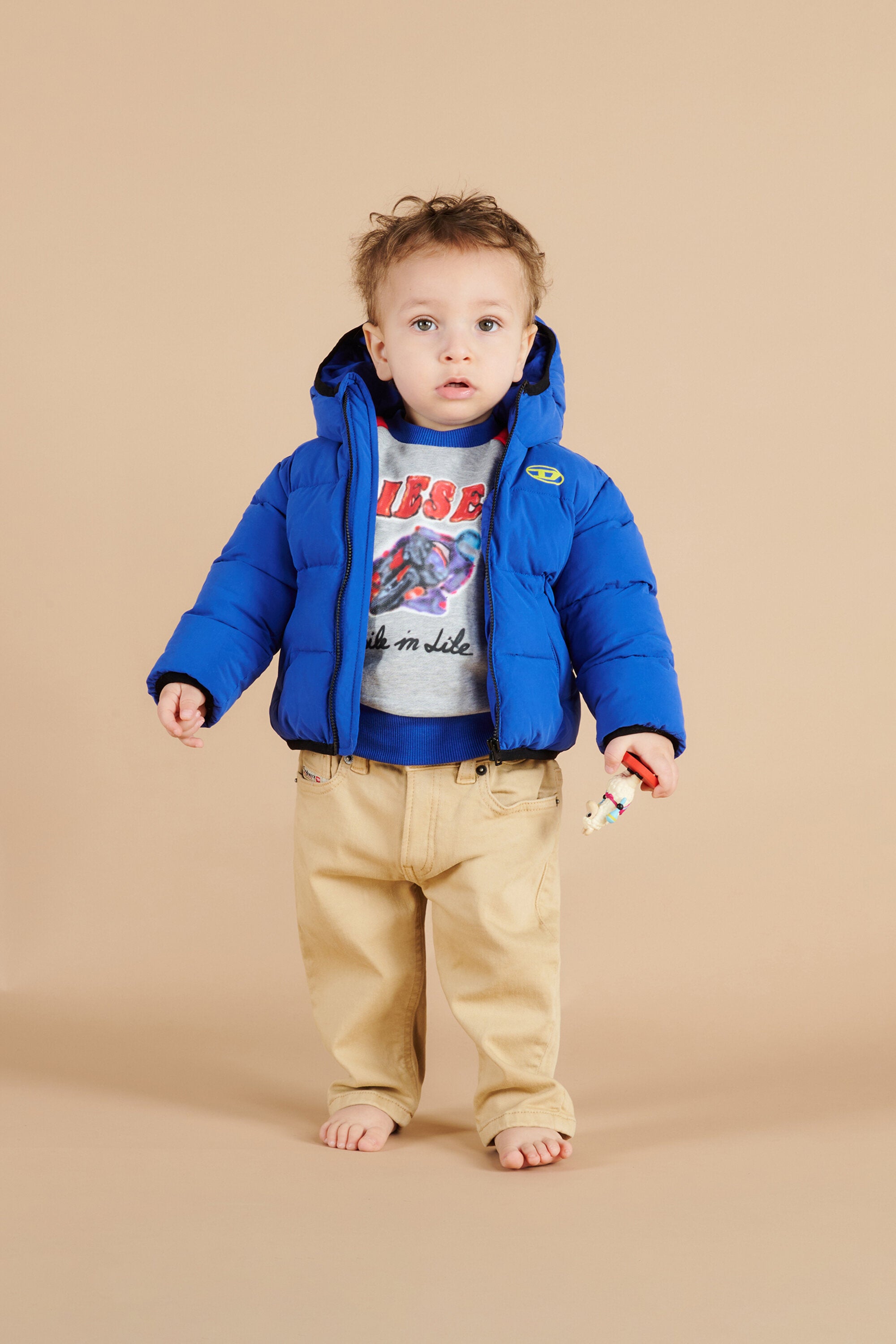 Chaqueta corta acolchada con logotipo Oval D