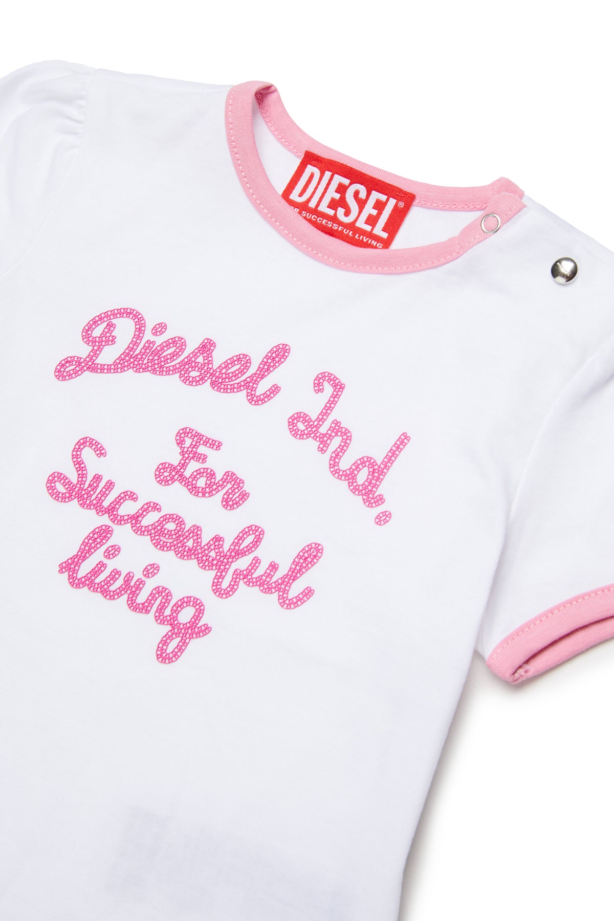 Camiseta con logo en el pecho