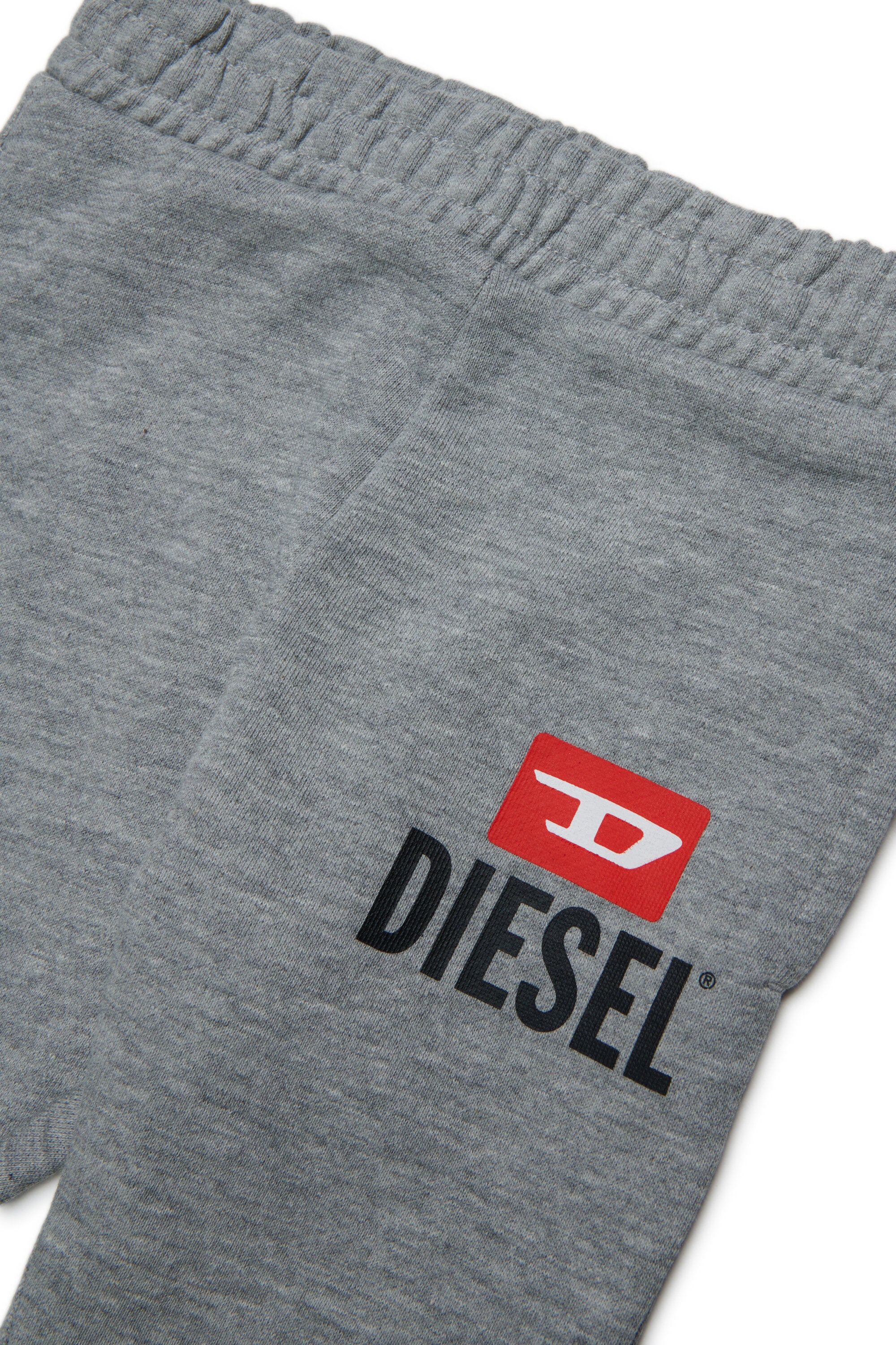 Tracksuit with logo