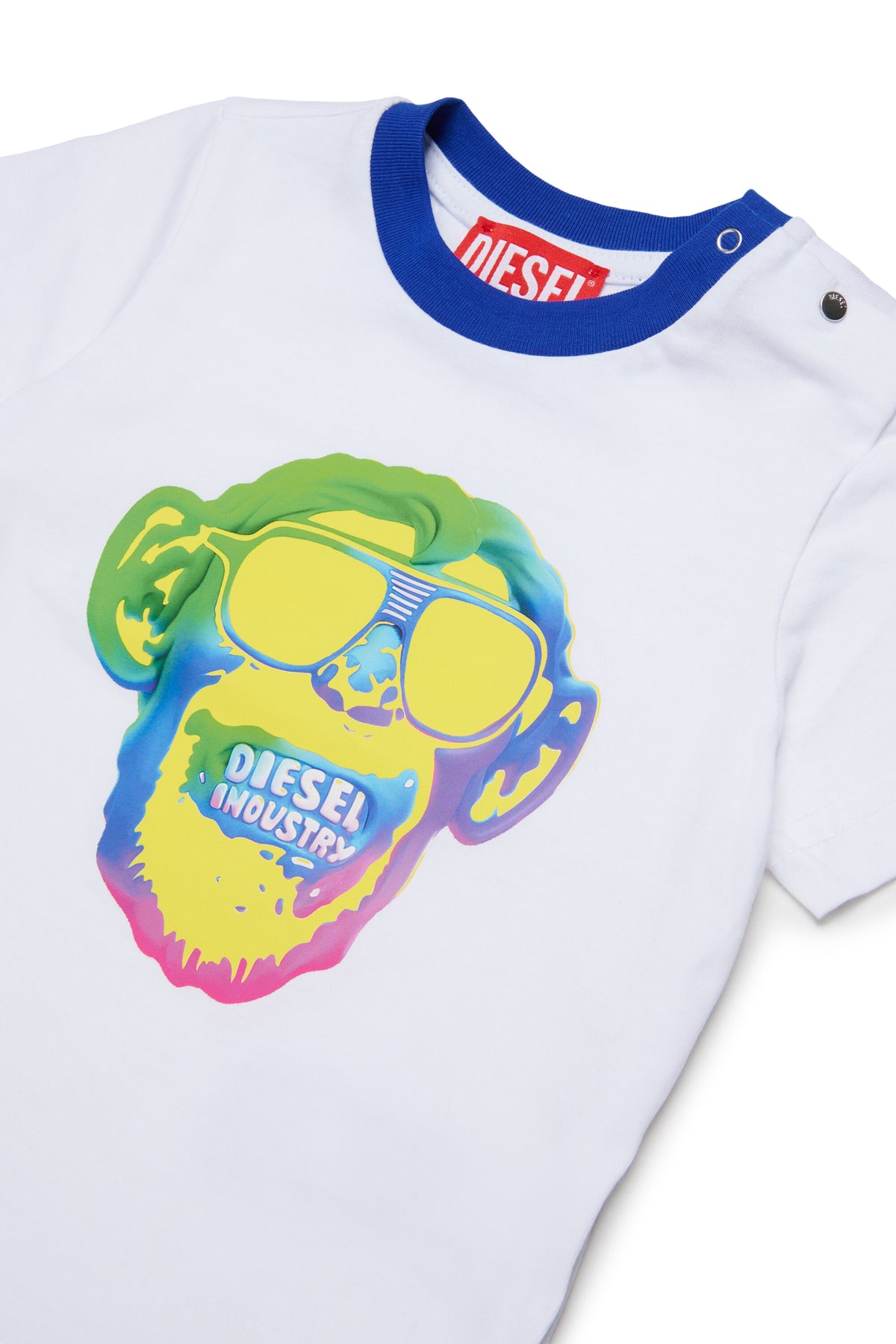 T-shirt with colorful print