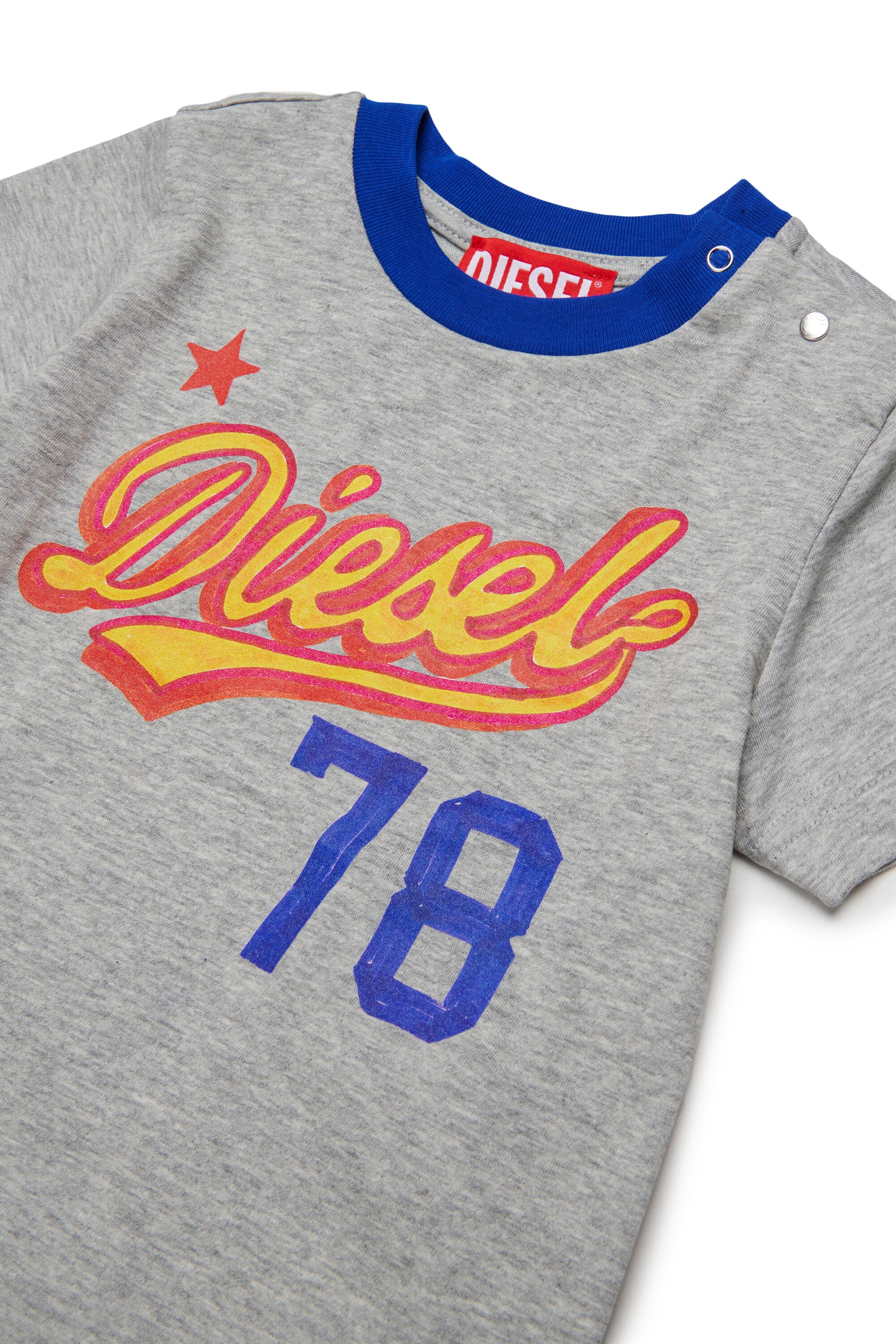 T-shirt with logo