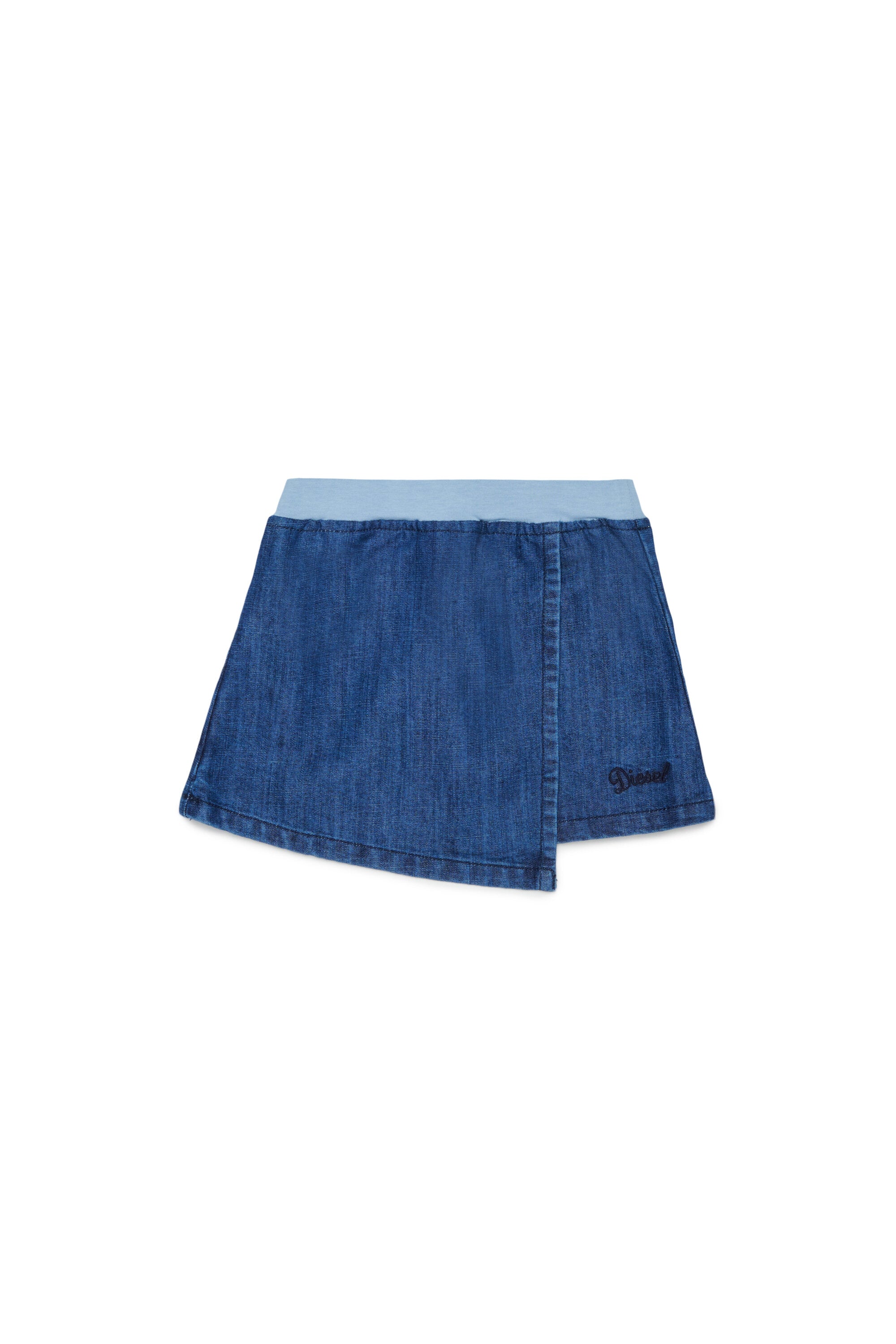 Short skirt with logo