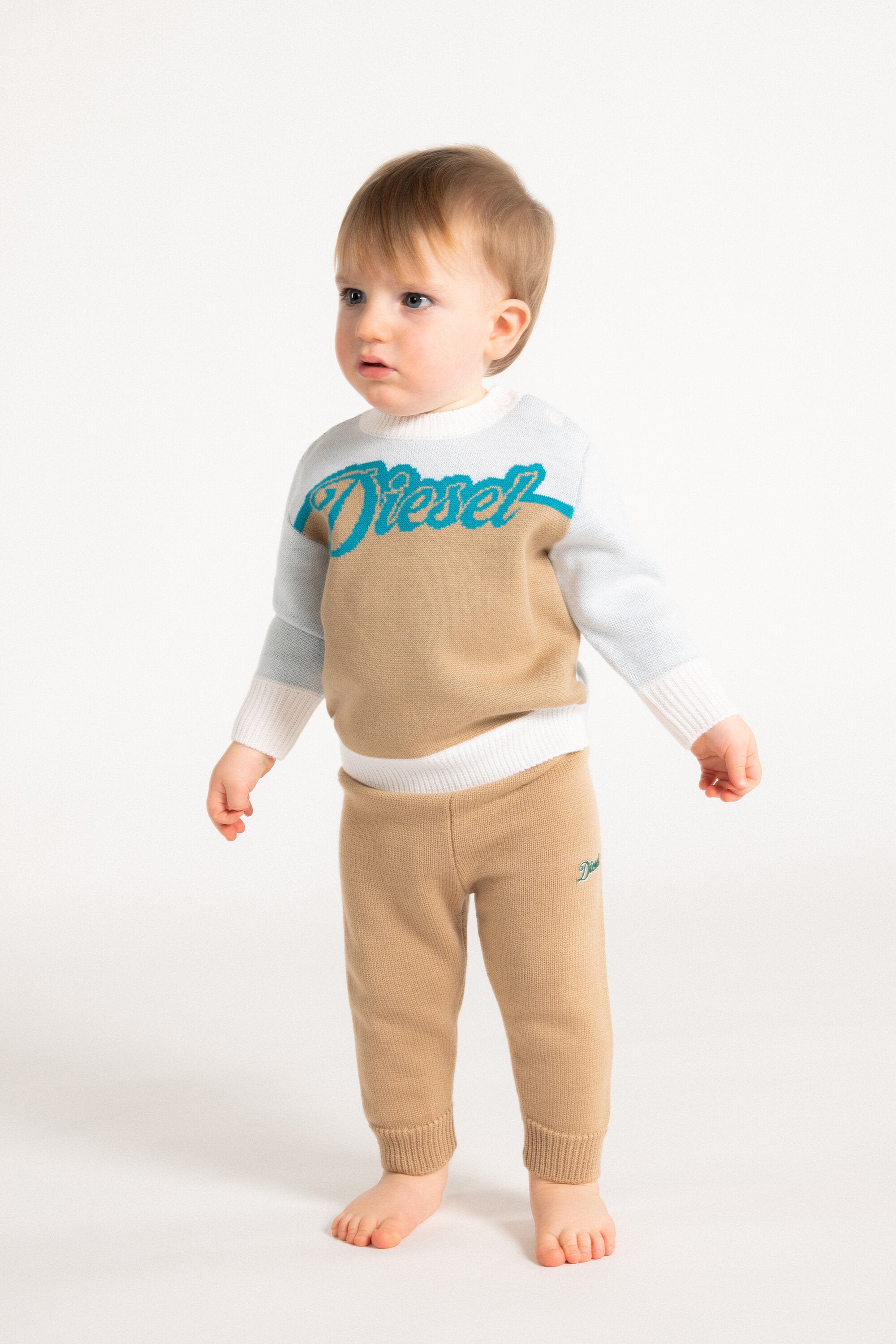 Crew-neck pullover with logo