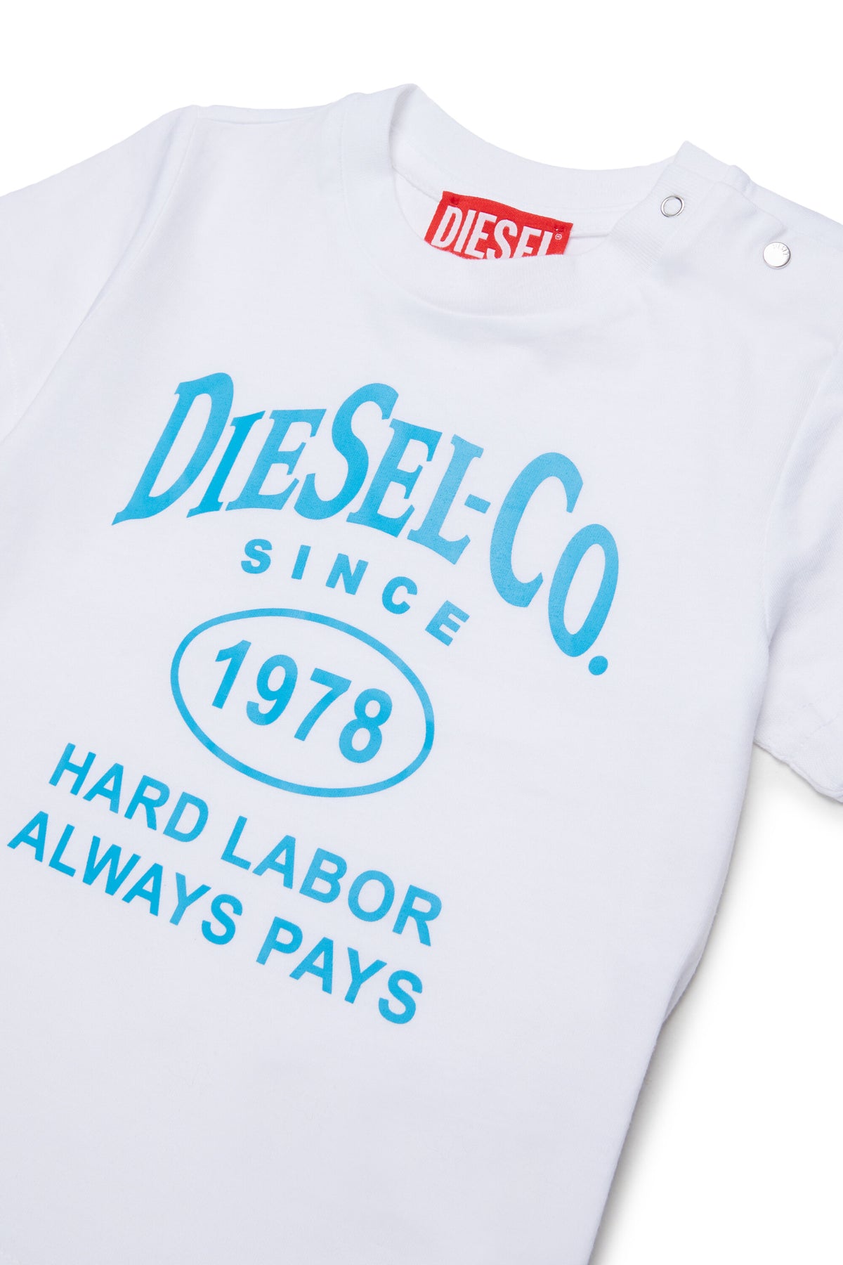 T-shirt with logo
