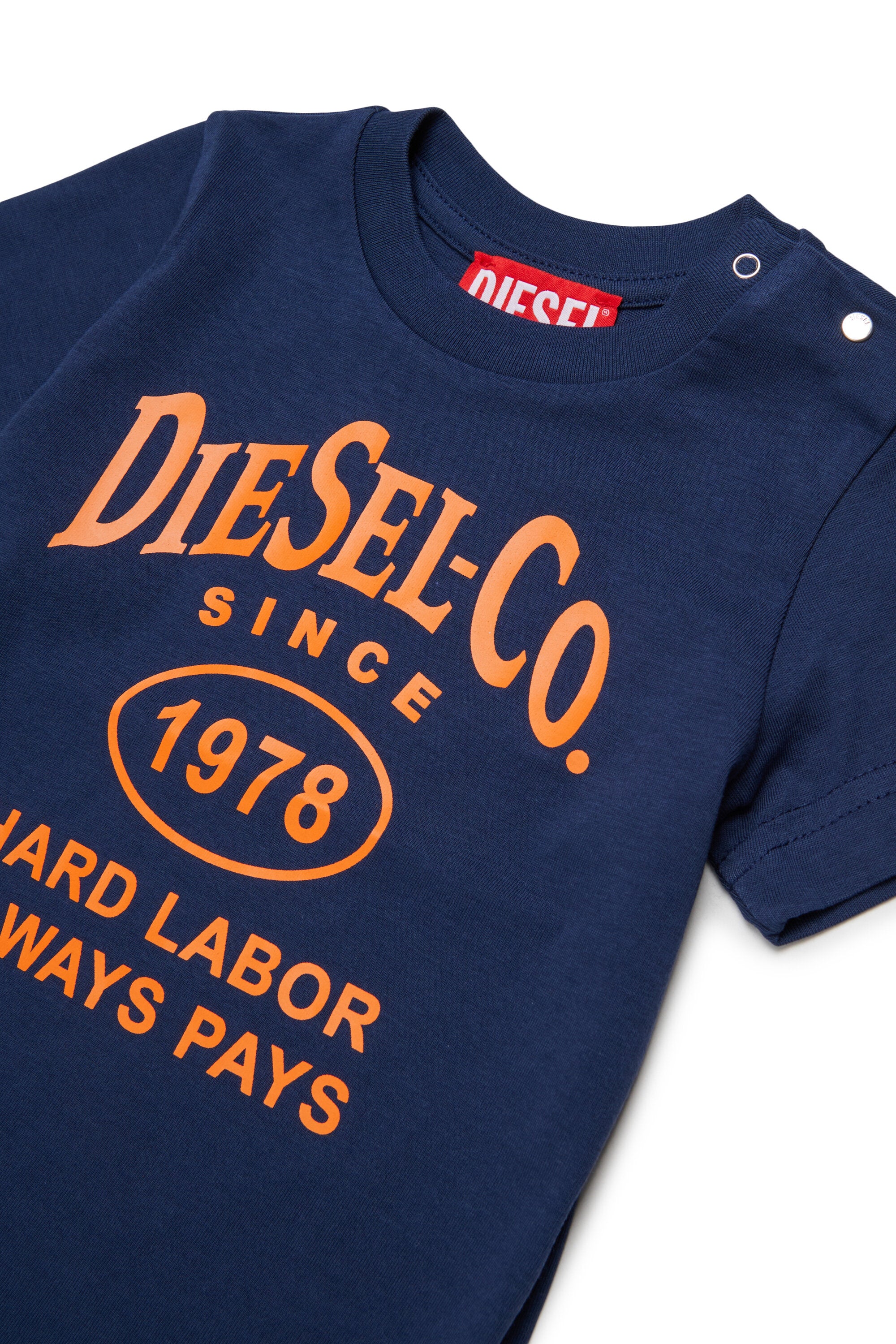 Camiseta con logo