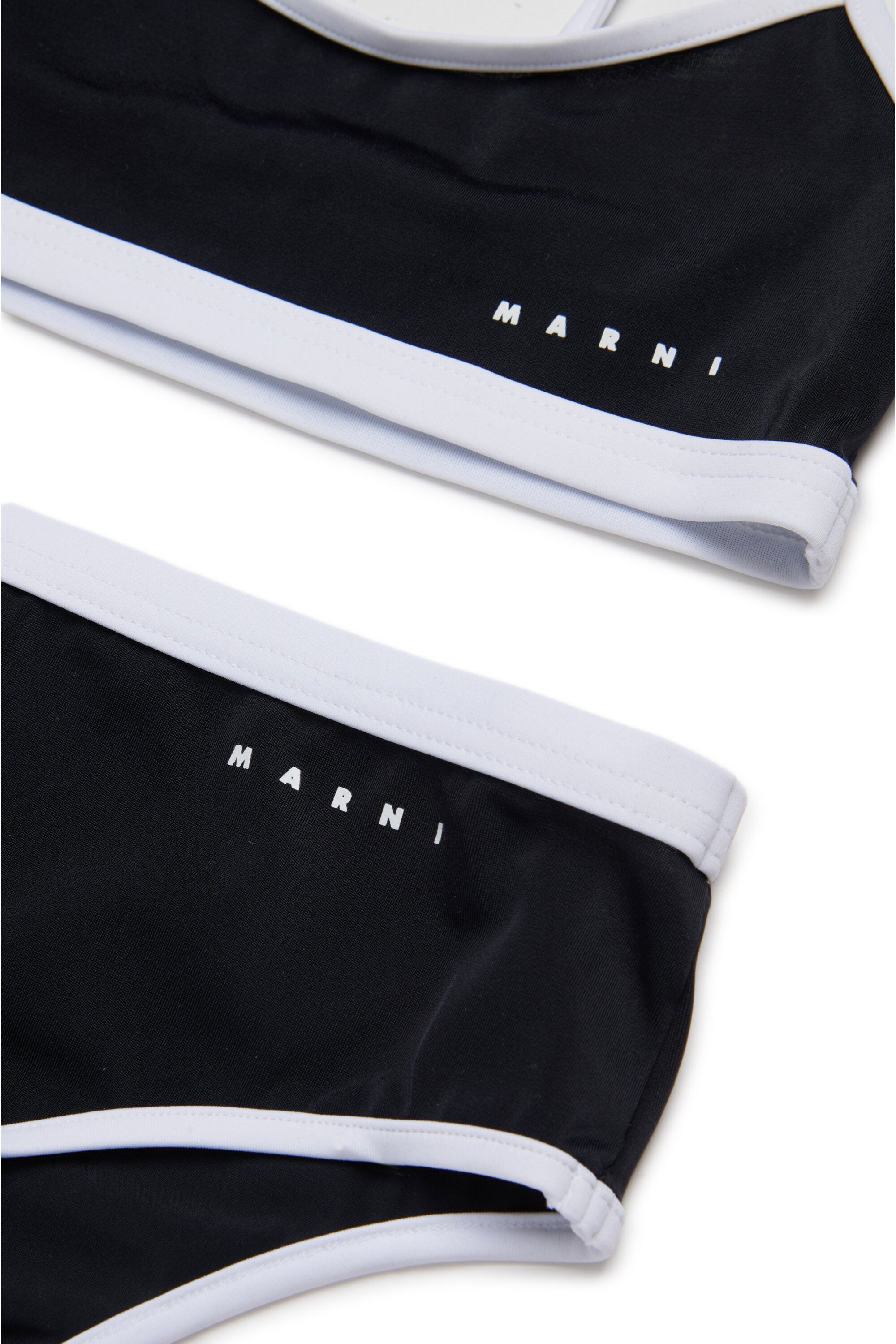 Traje de baño bikini con correas para los hombros cruzadas