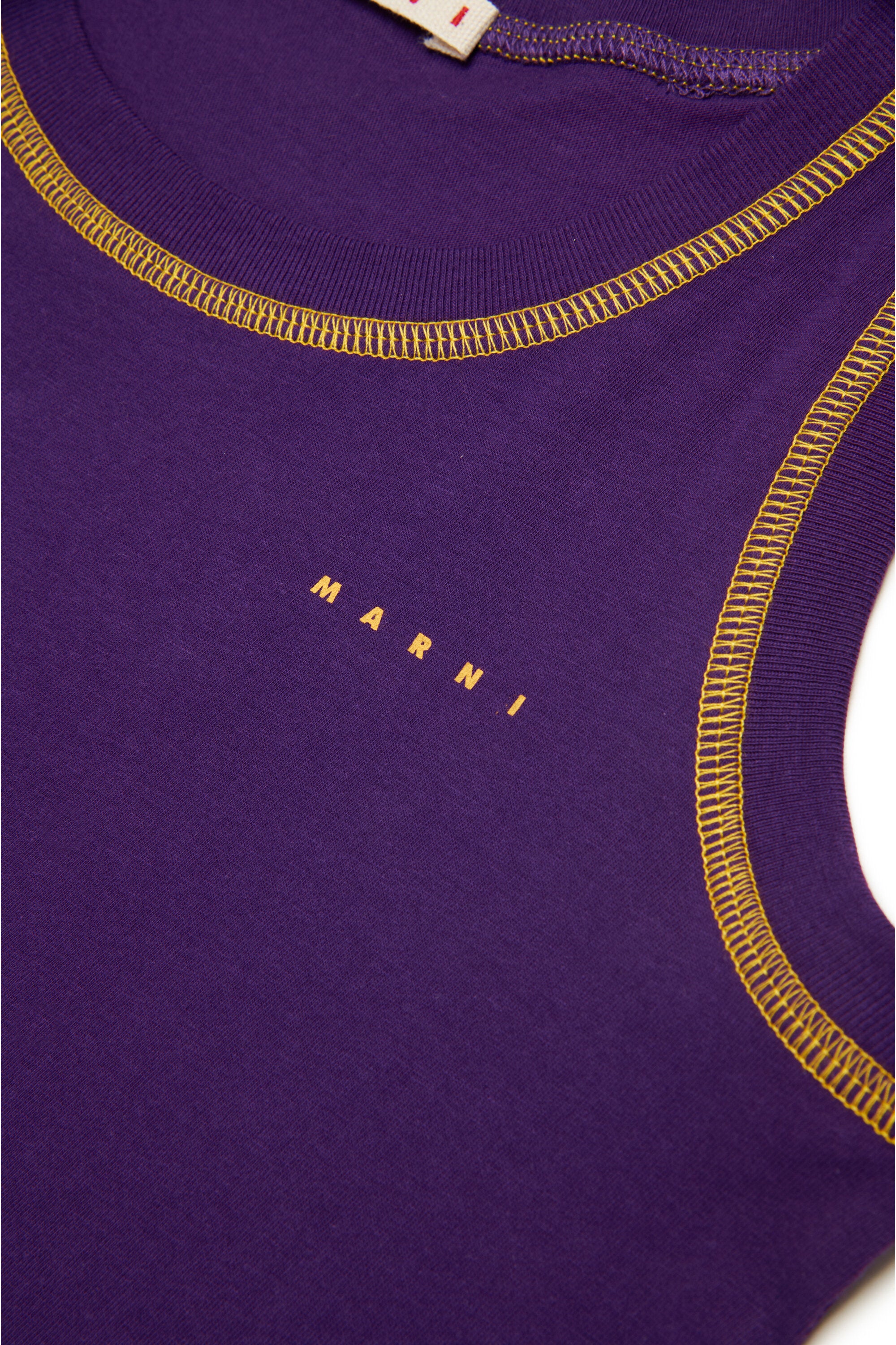 Camiseta sin mangas con costuras en contraste