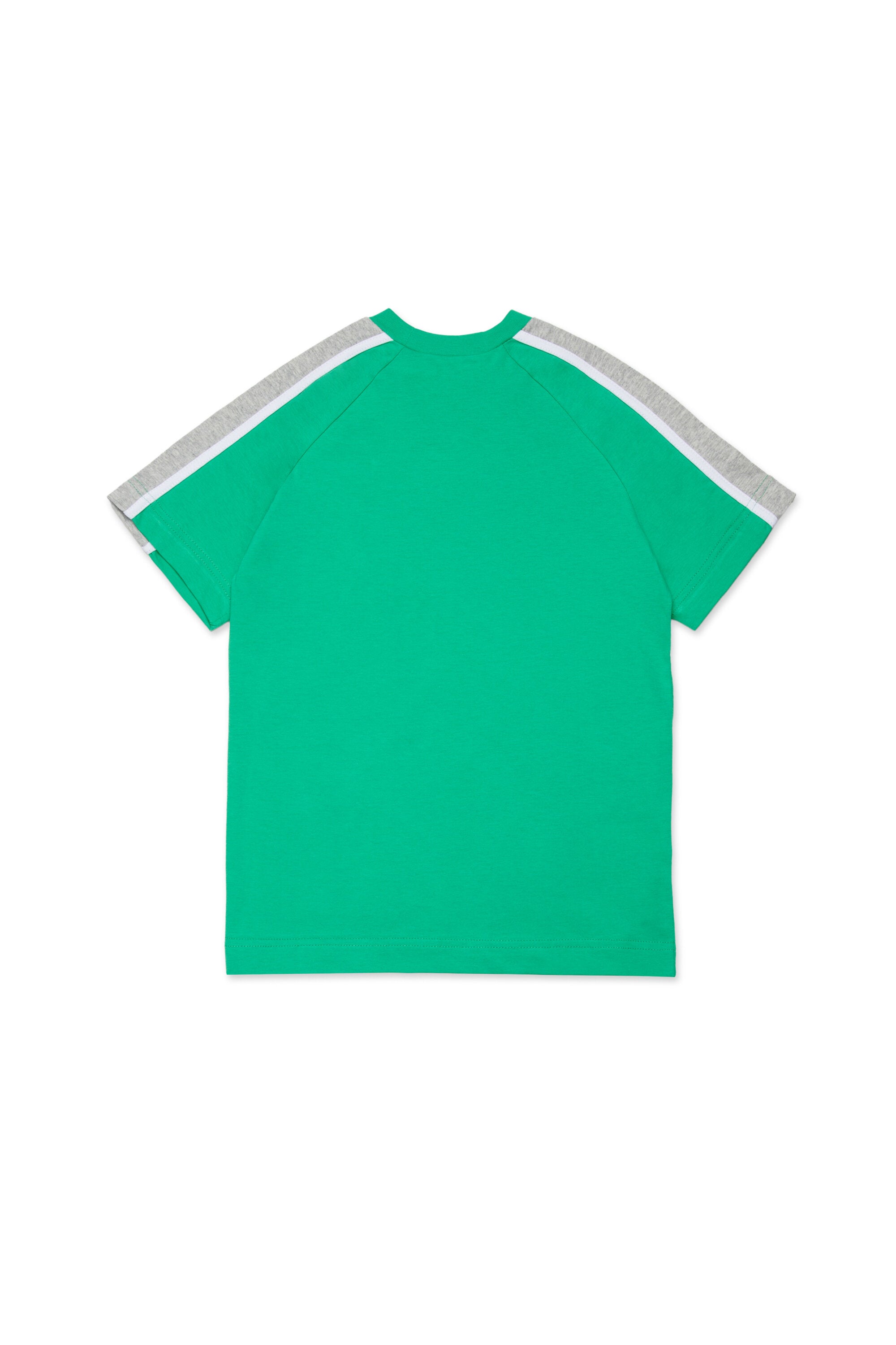 Camiseta con detalles colorblock