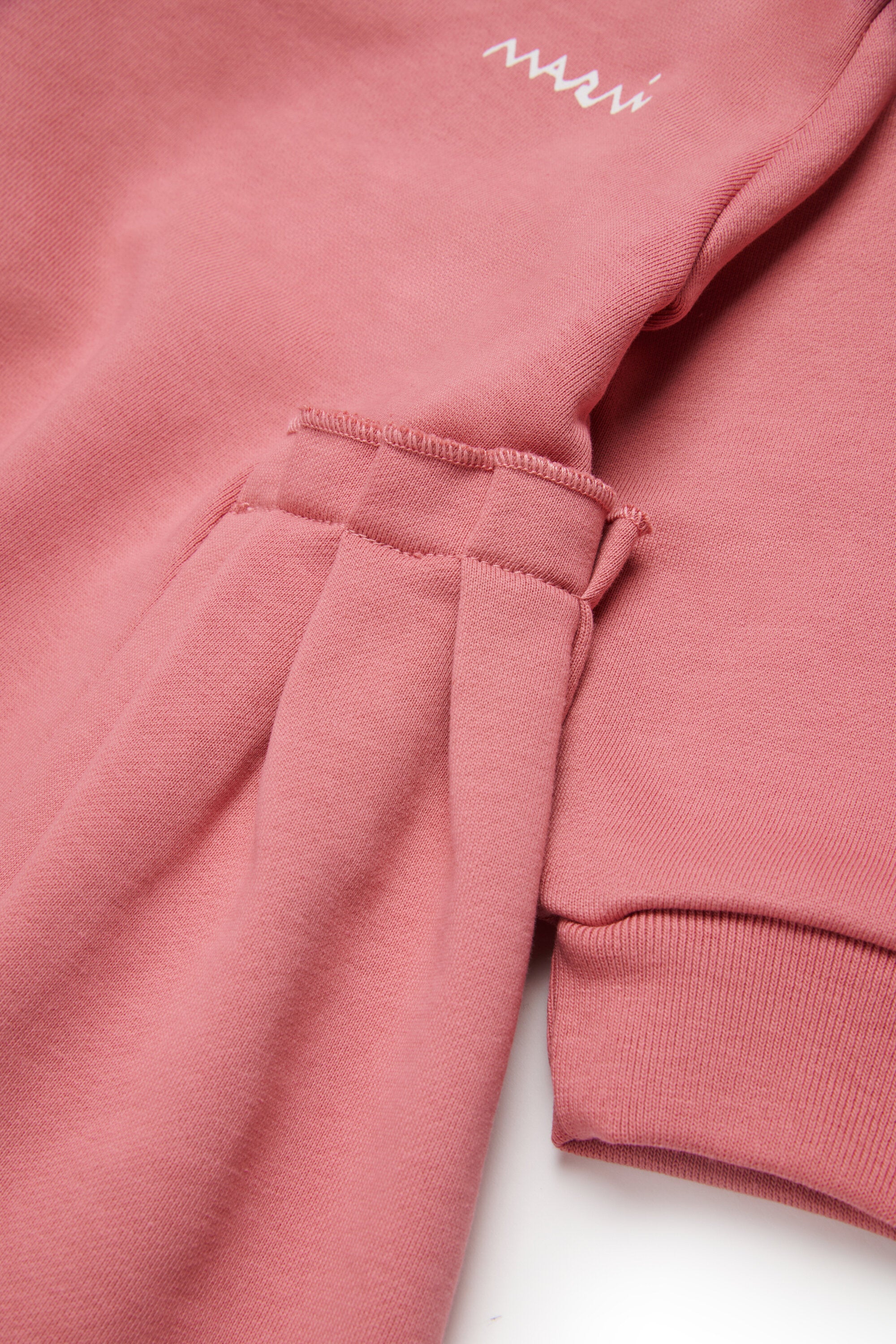 Vestido midi de felpa con volantes