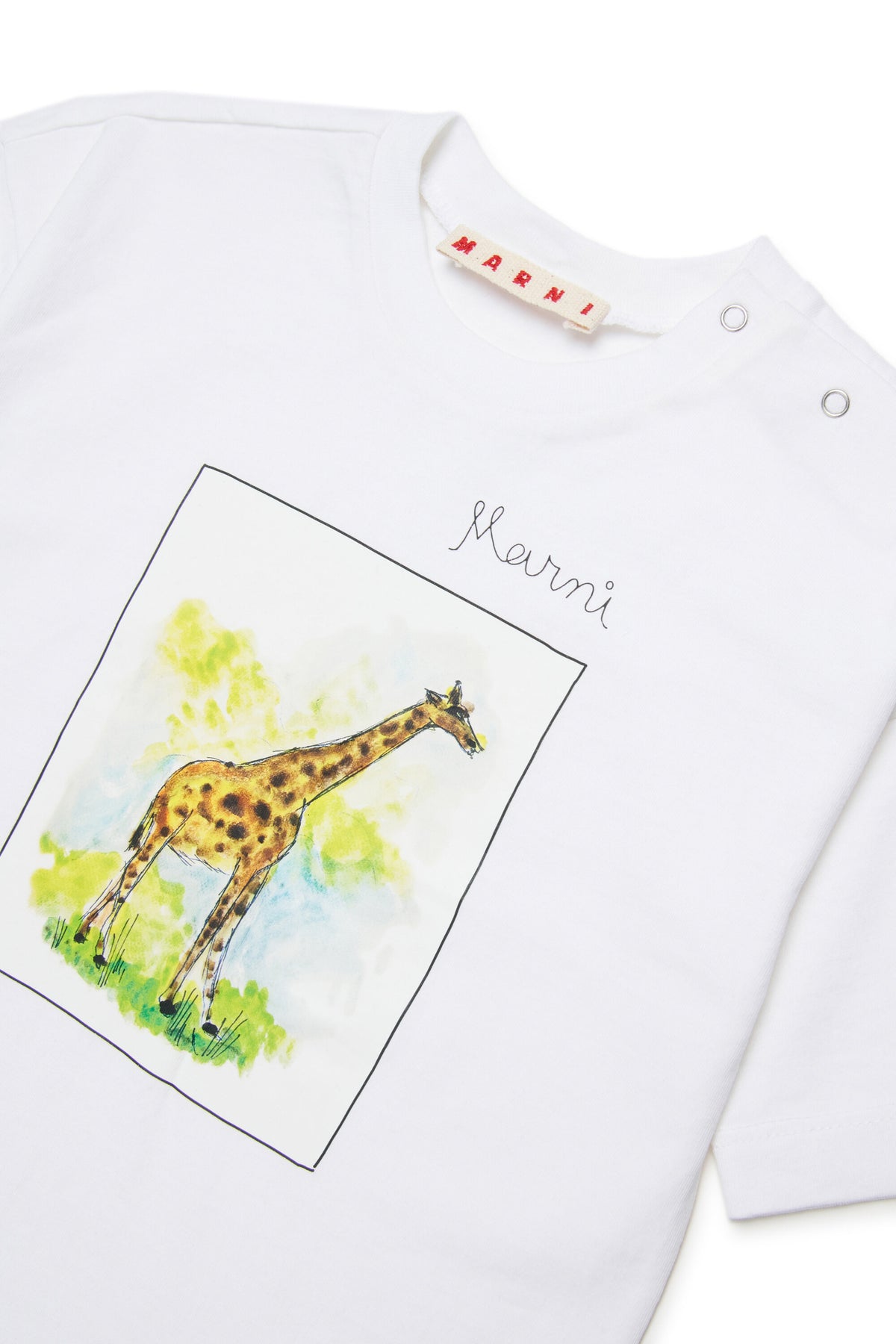Camiseta con estampado de jirafa y logo