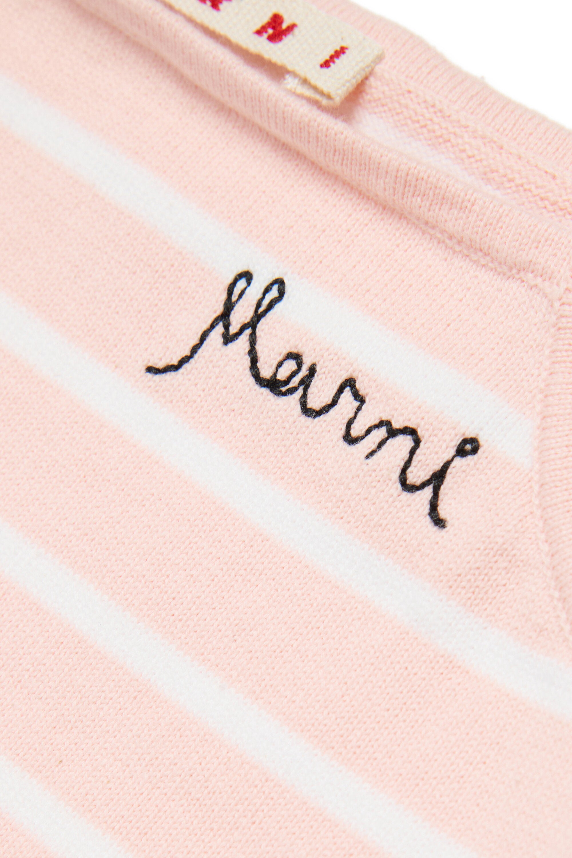 Ribbed top with logo