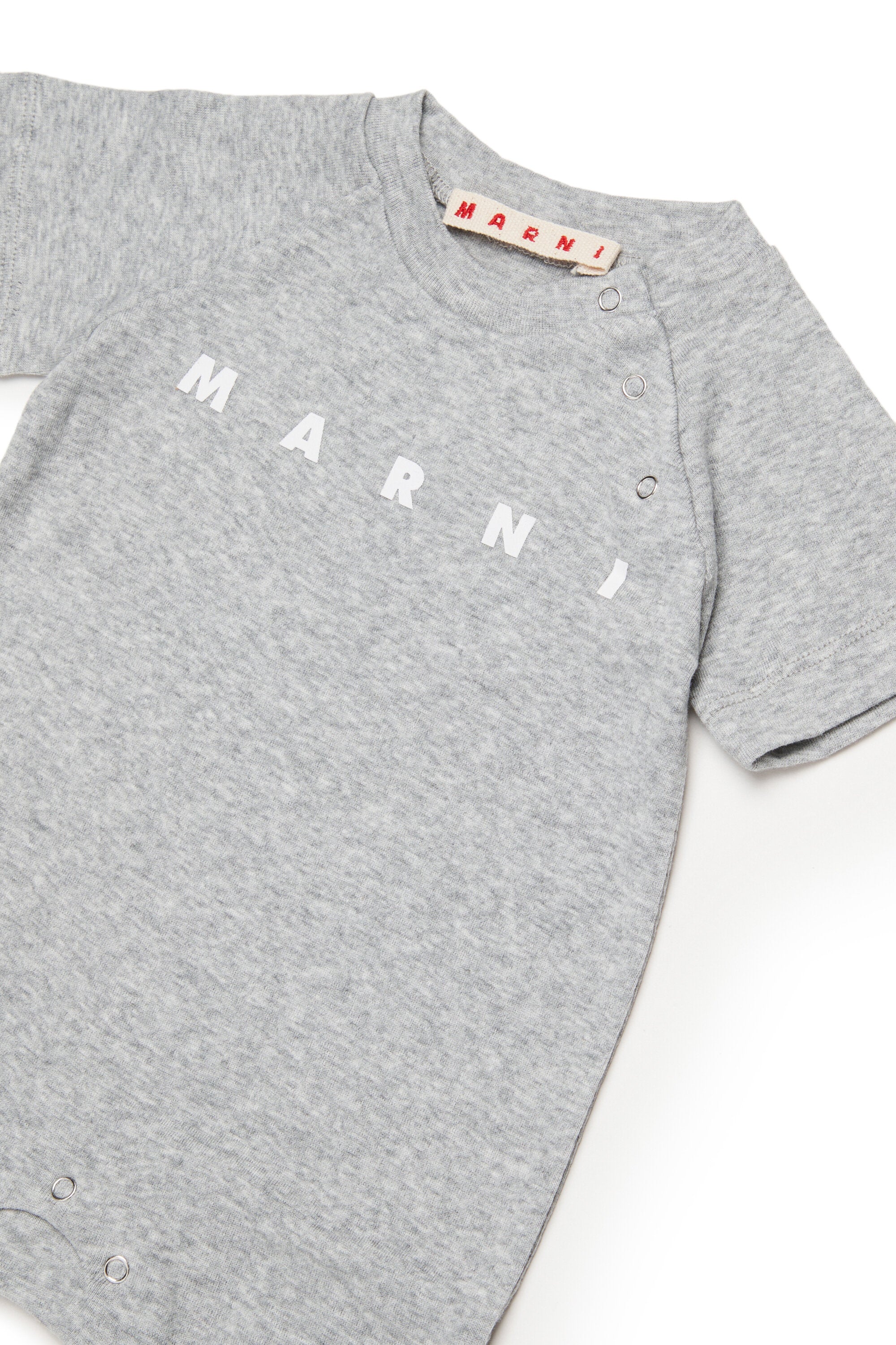 Conjunto de recién nacido con logo