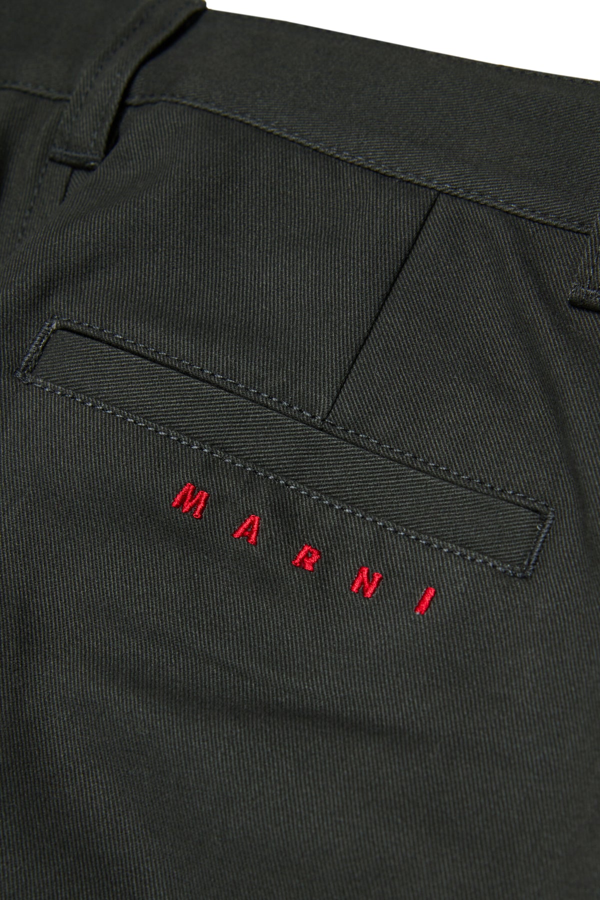 Pantalones chinos con logo